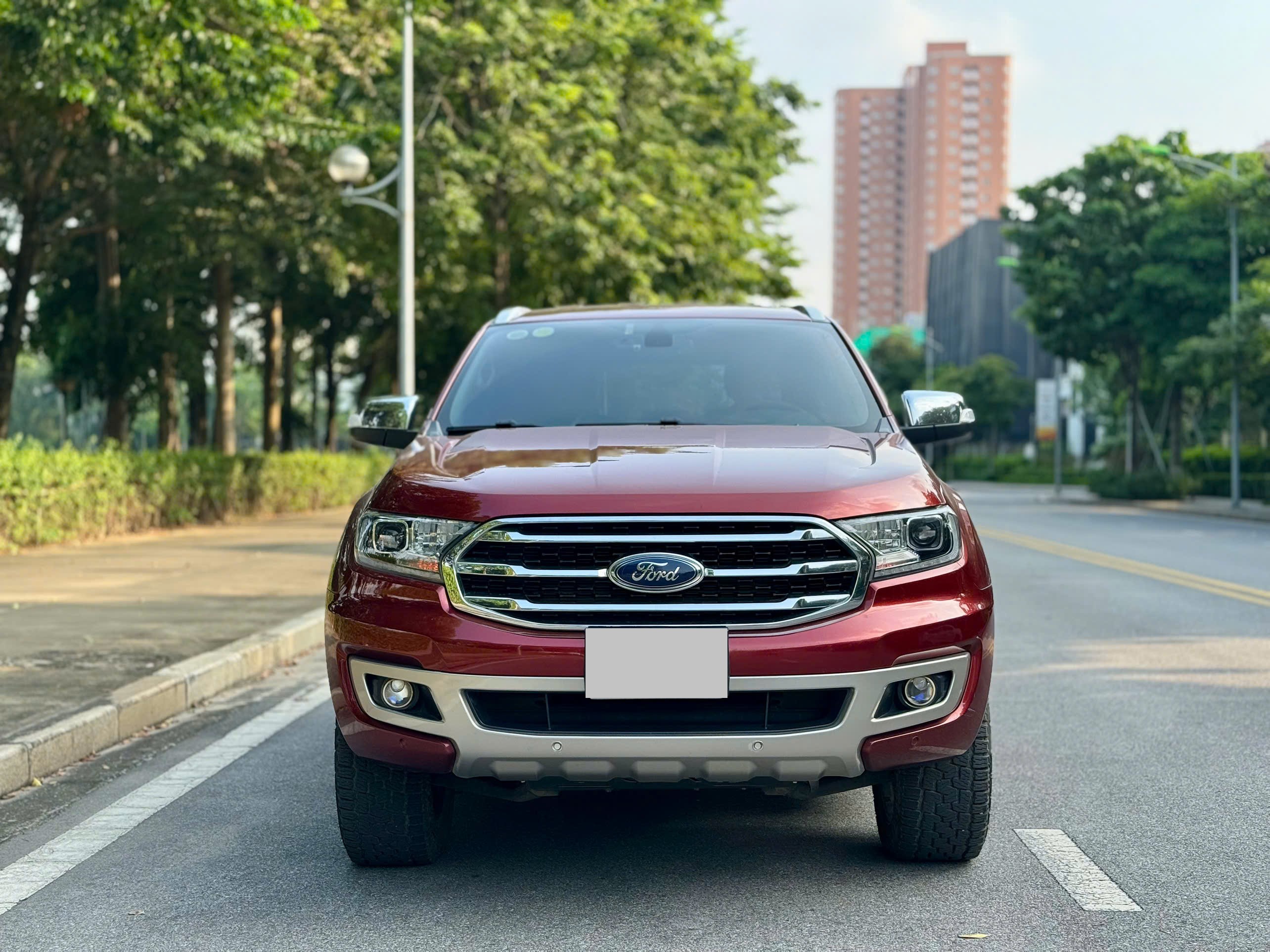 Ford Everest Titanium 2.0L 4x2 AT 2020 màu đỏ
