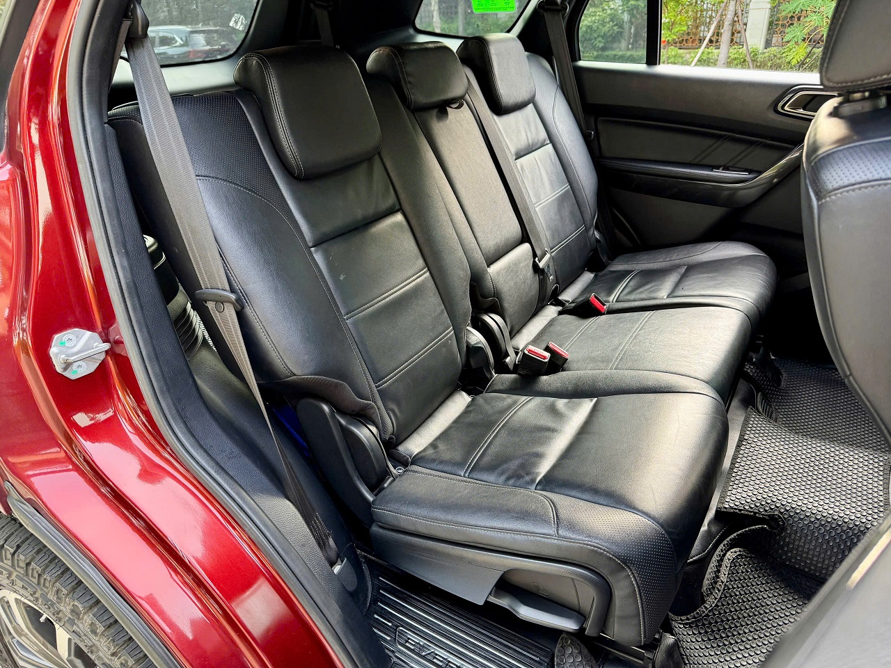 Ford Everest Titanium 2.0L 4x2 AT 2020 màu đỏ