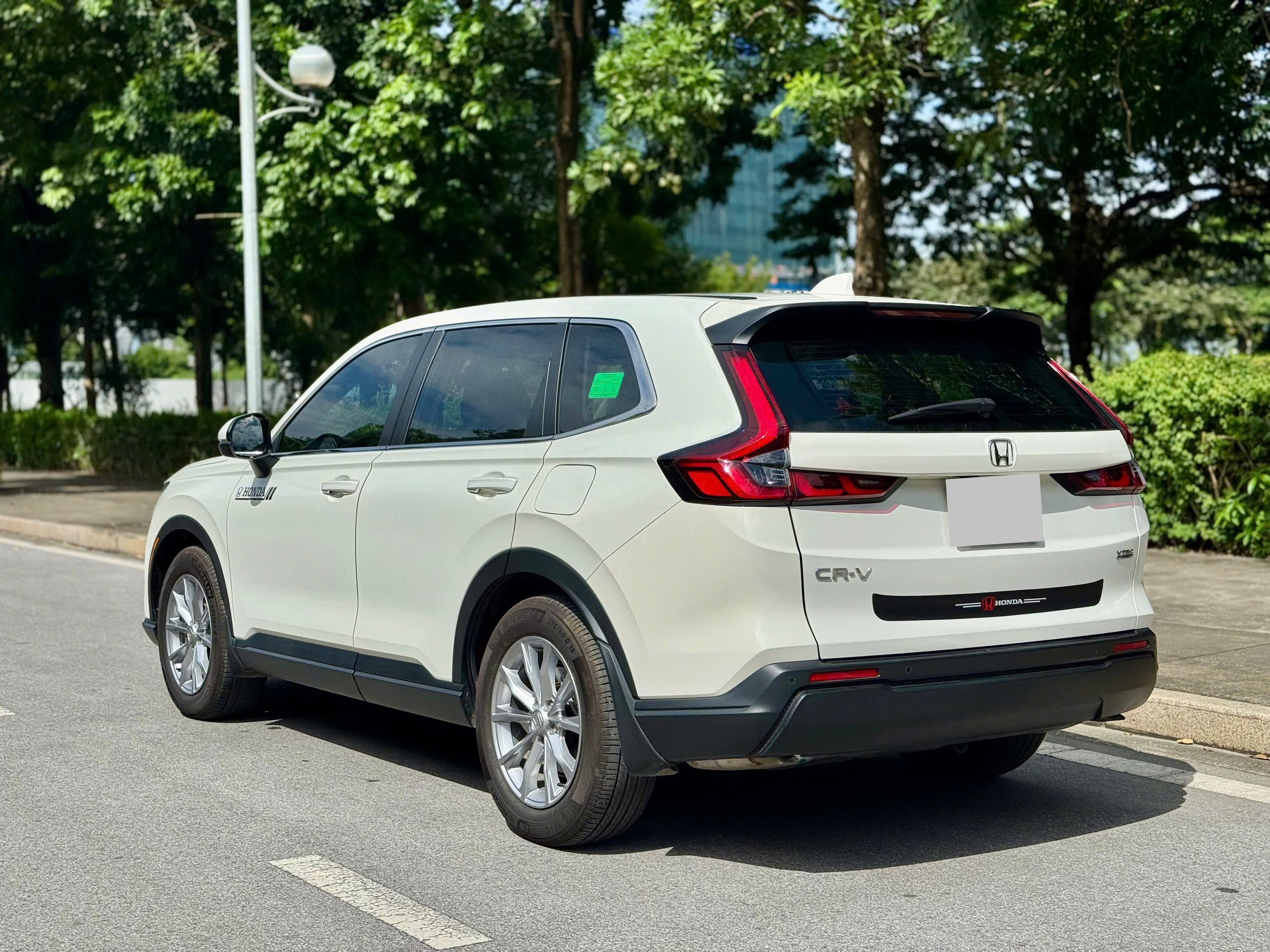 Honda CRV L 1.5 sản xuất 2025 trắng