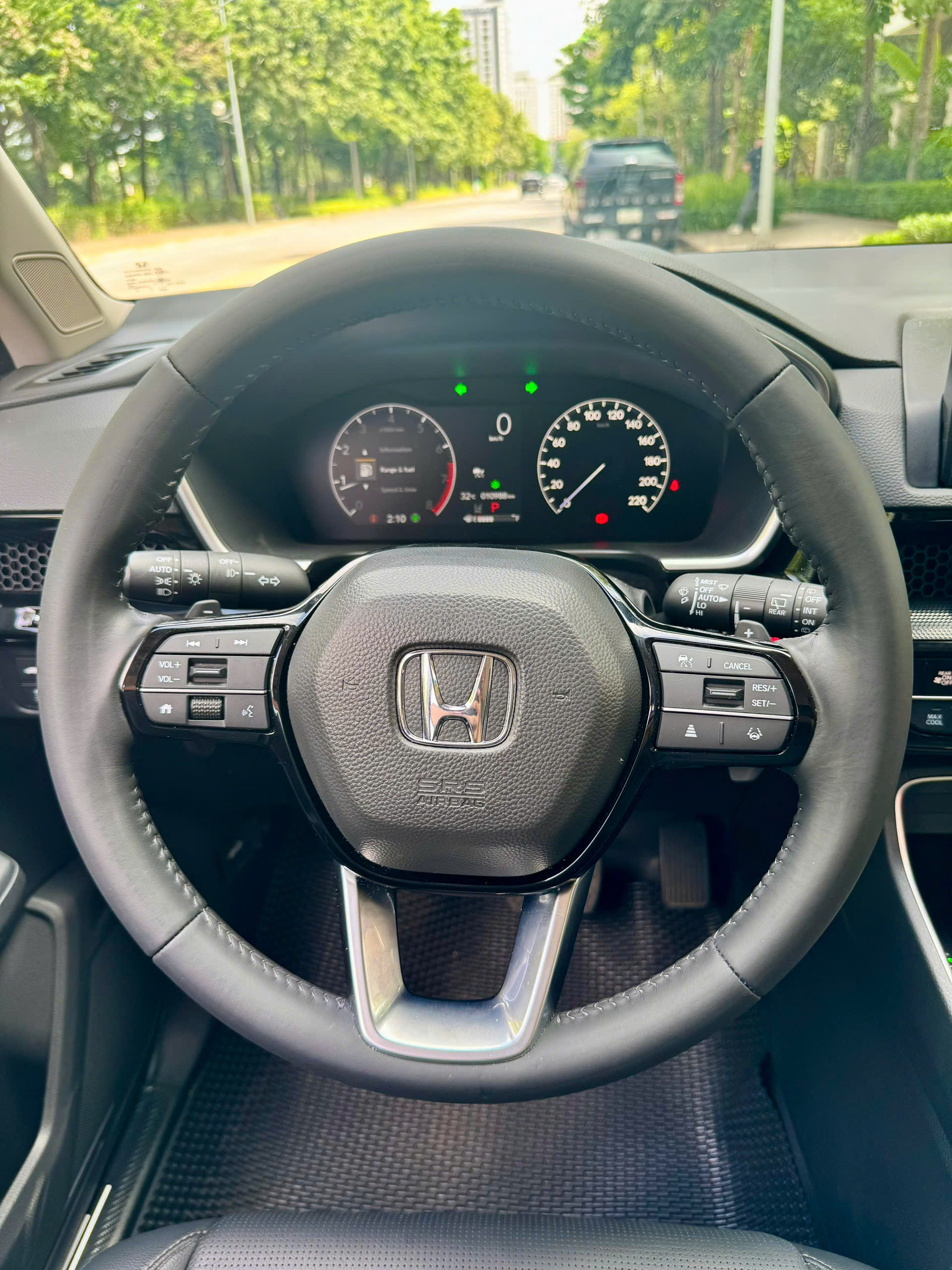 Honda CRV L 1.5 sản xuất 2025 trắng