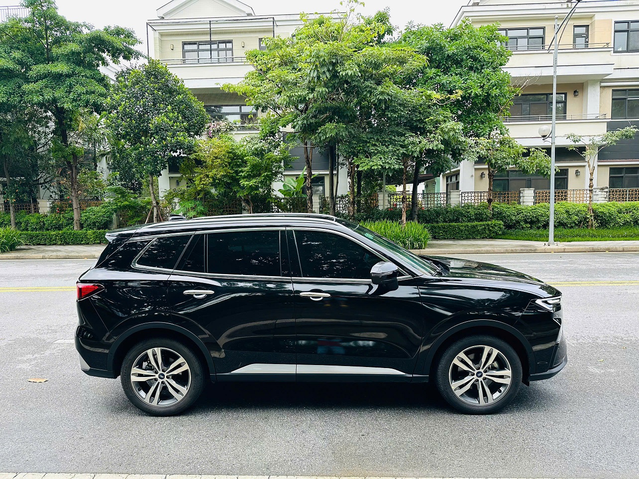 Ford Territory Titanium X 1.5 AT 2025 màu đen