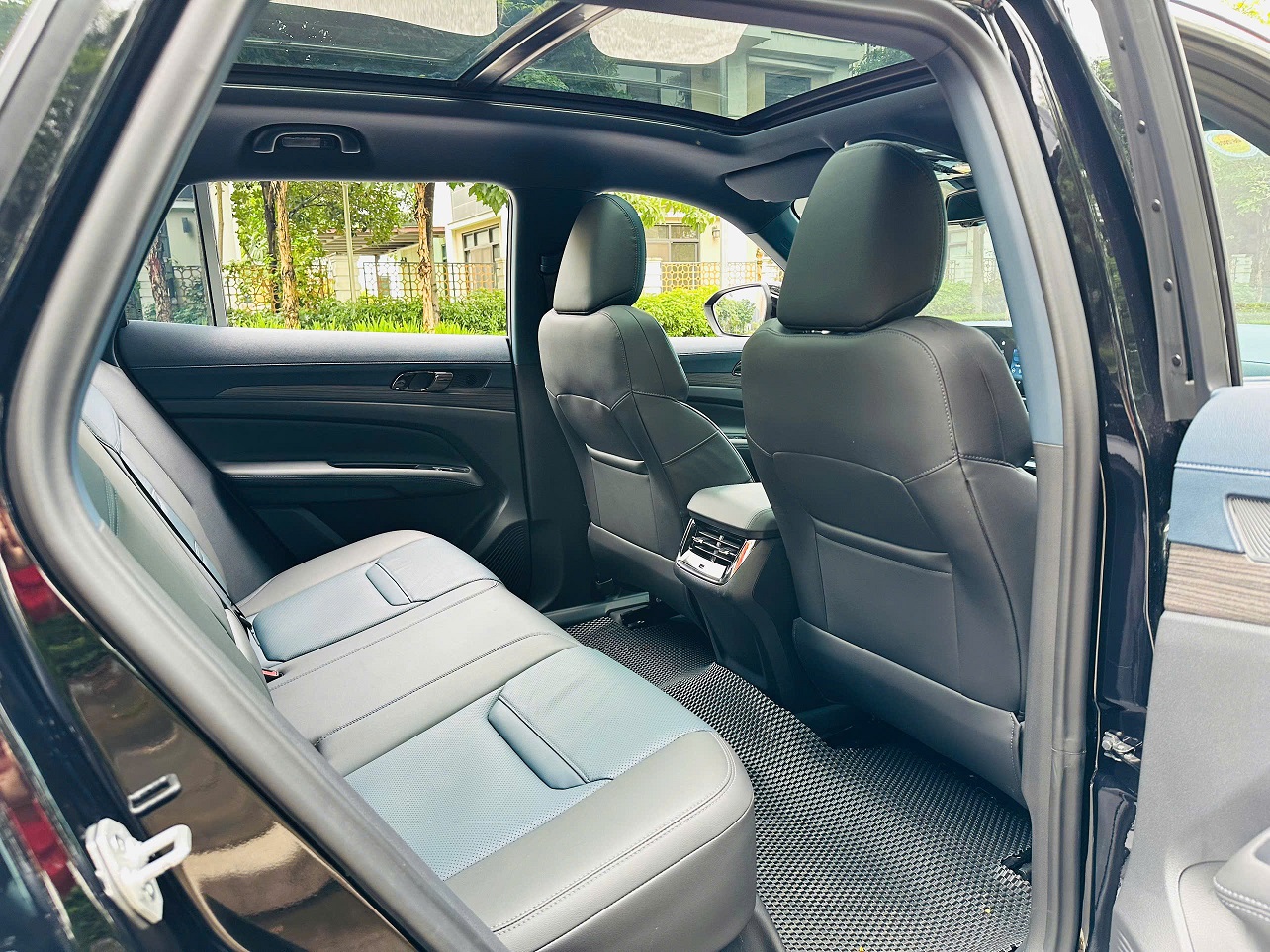Ford Territory Titanium X 1.5 AT 2025 màu đen