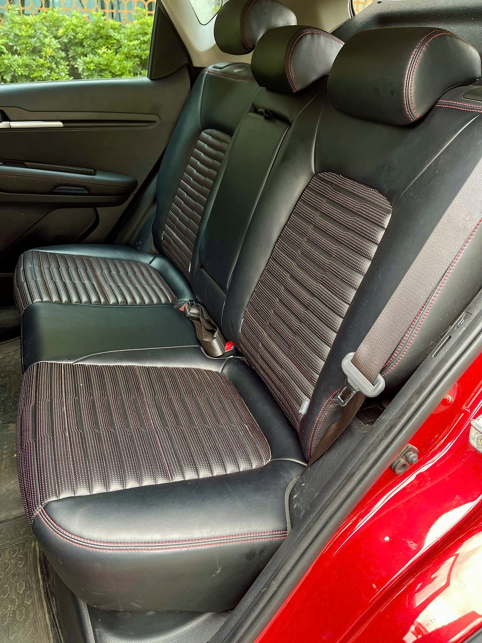 Kia Sonet 1.5 AT Premium 2023 đỏ