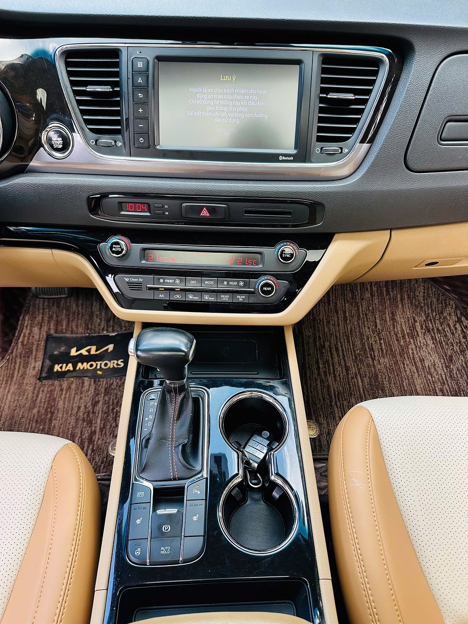 Kia Sedona 2.2 DATH Platium D 2019 màu đen