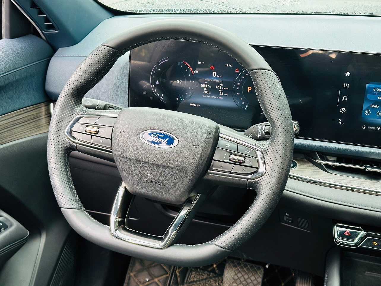 Ford Territory Titanium 1.5 AT 2023 màu đen