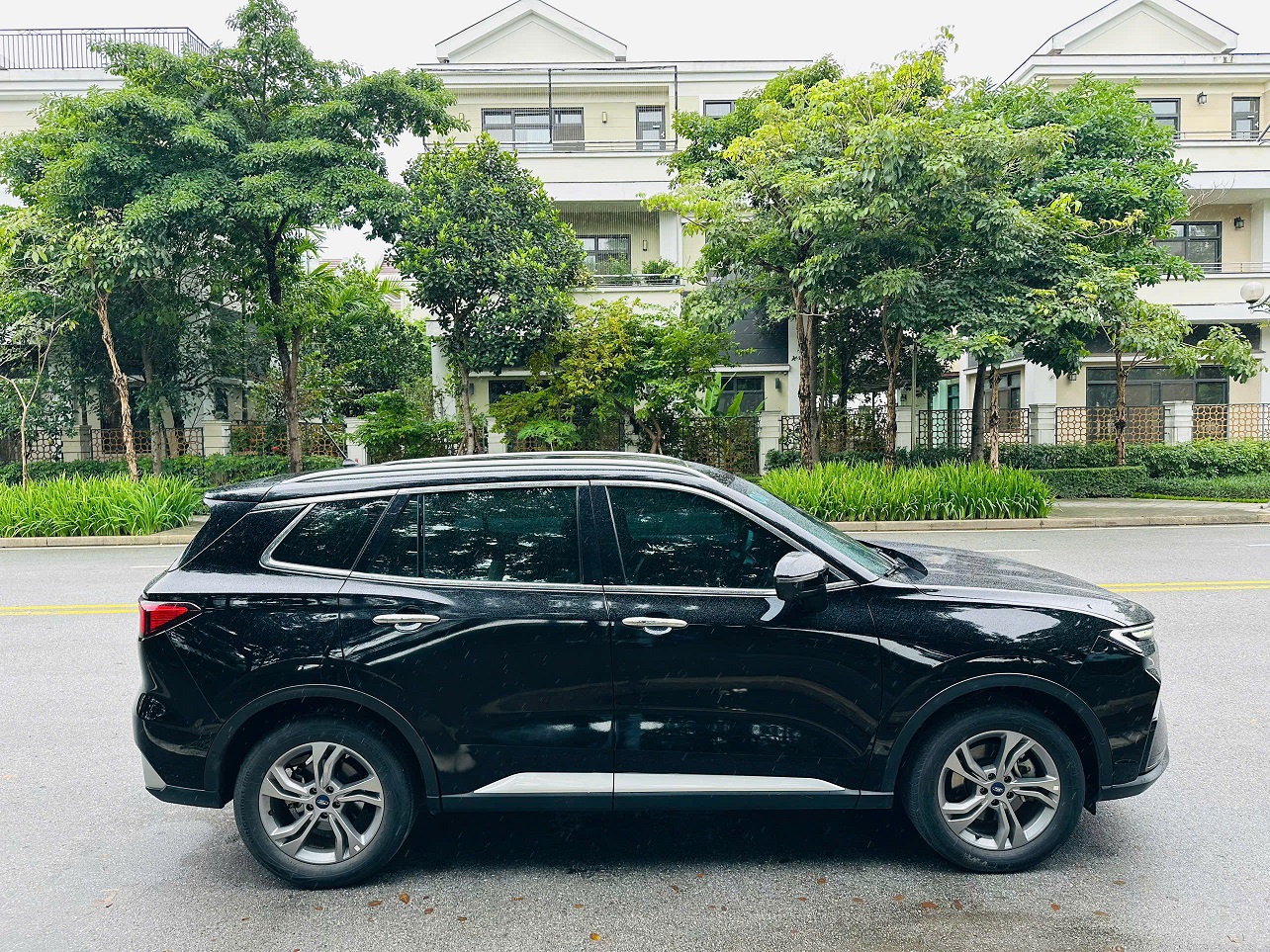 Ford Territory Titanium 1.5 AT 2023 màu đen