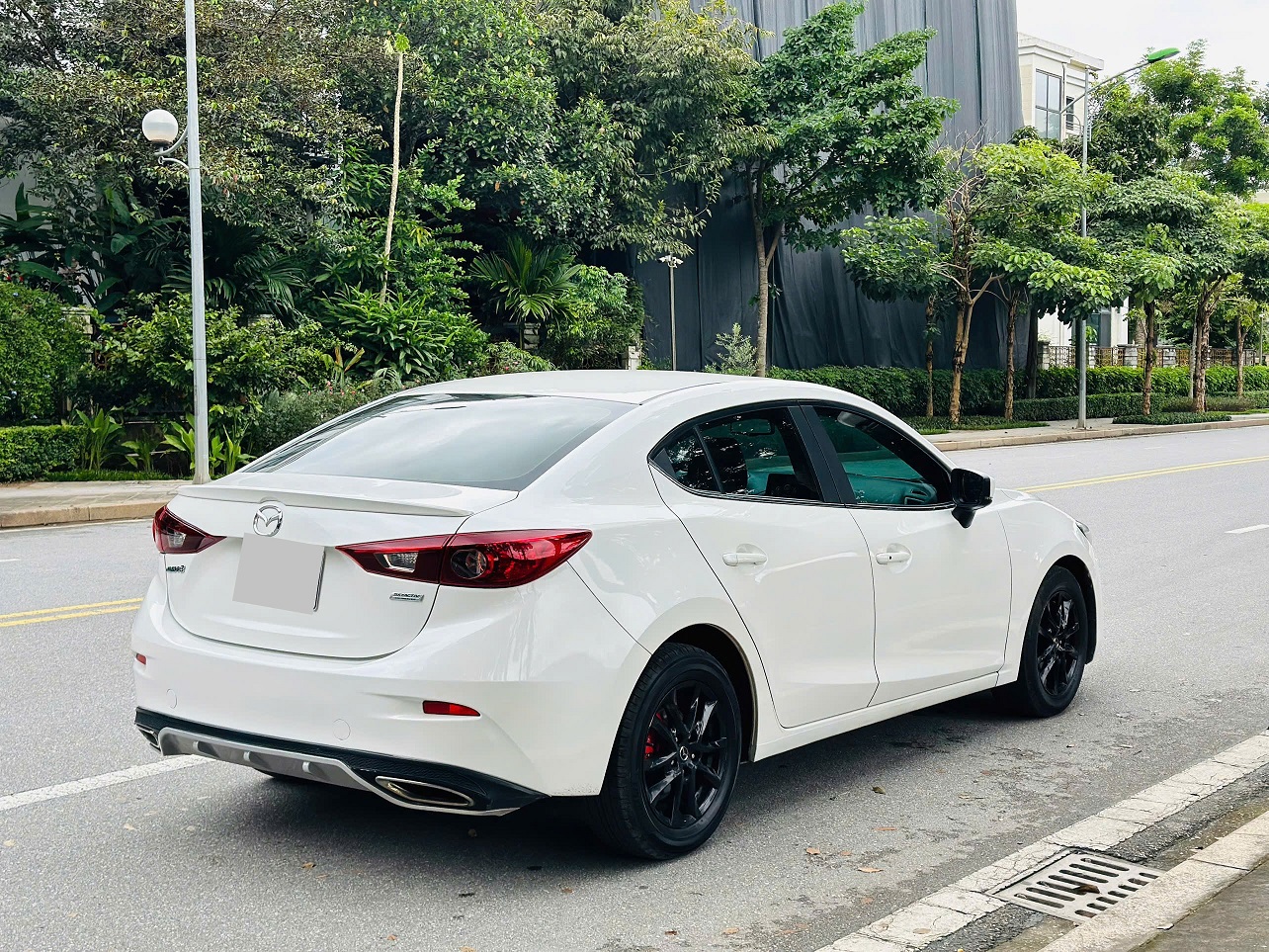 Mazda 3 1.5L Luxury 2019