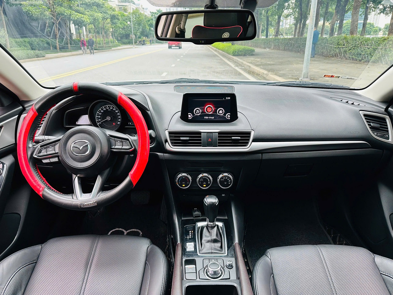 Mazda 3 1.5L Luxury 2019