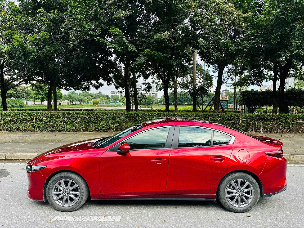 Mazda 3 1.5AT Luxury 2022 màu đỏ