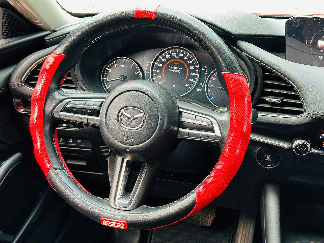 Mazda 3 1.5AT Luxury 2022 màu đỏ