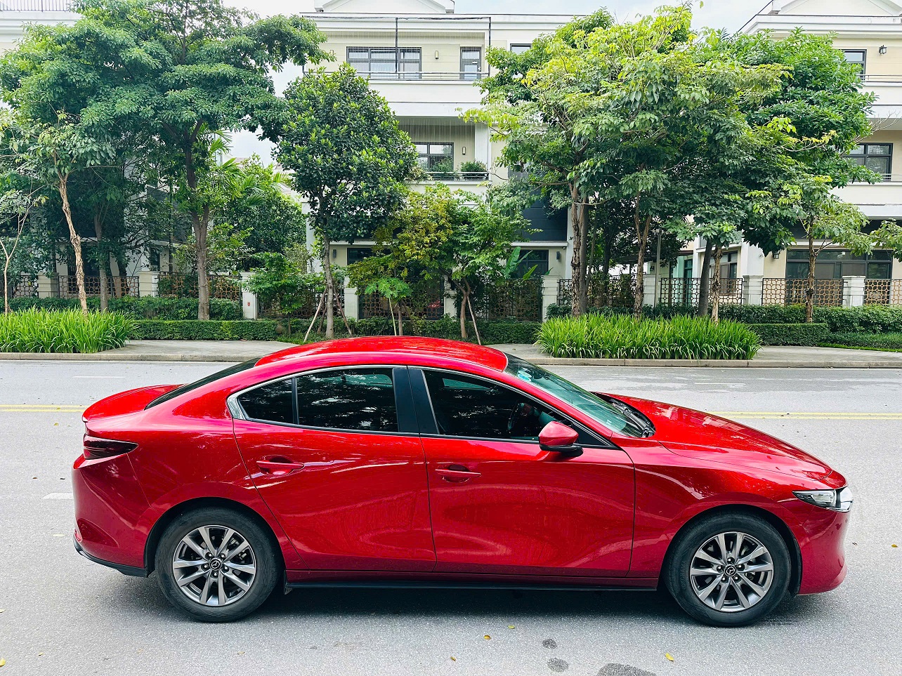 Mazda 3 1.5AT Luxury 2022 màu đỏ