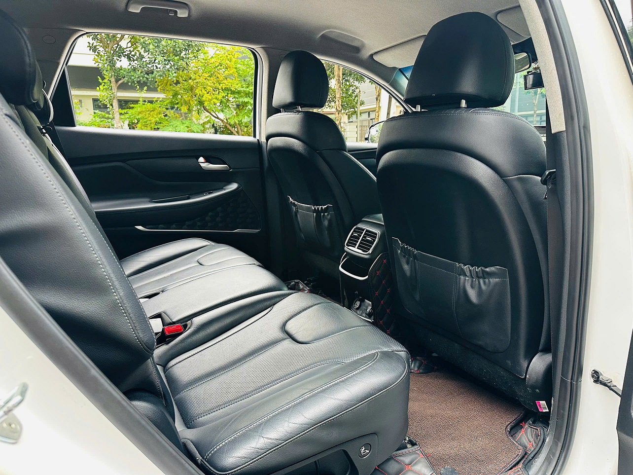 Hyundai SantaFe tiêu chuẩn 2.4L 2021 trắng