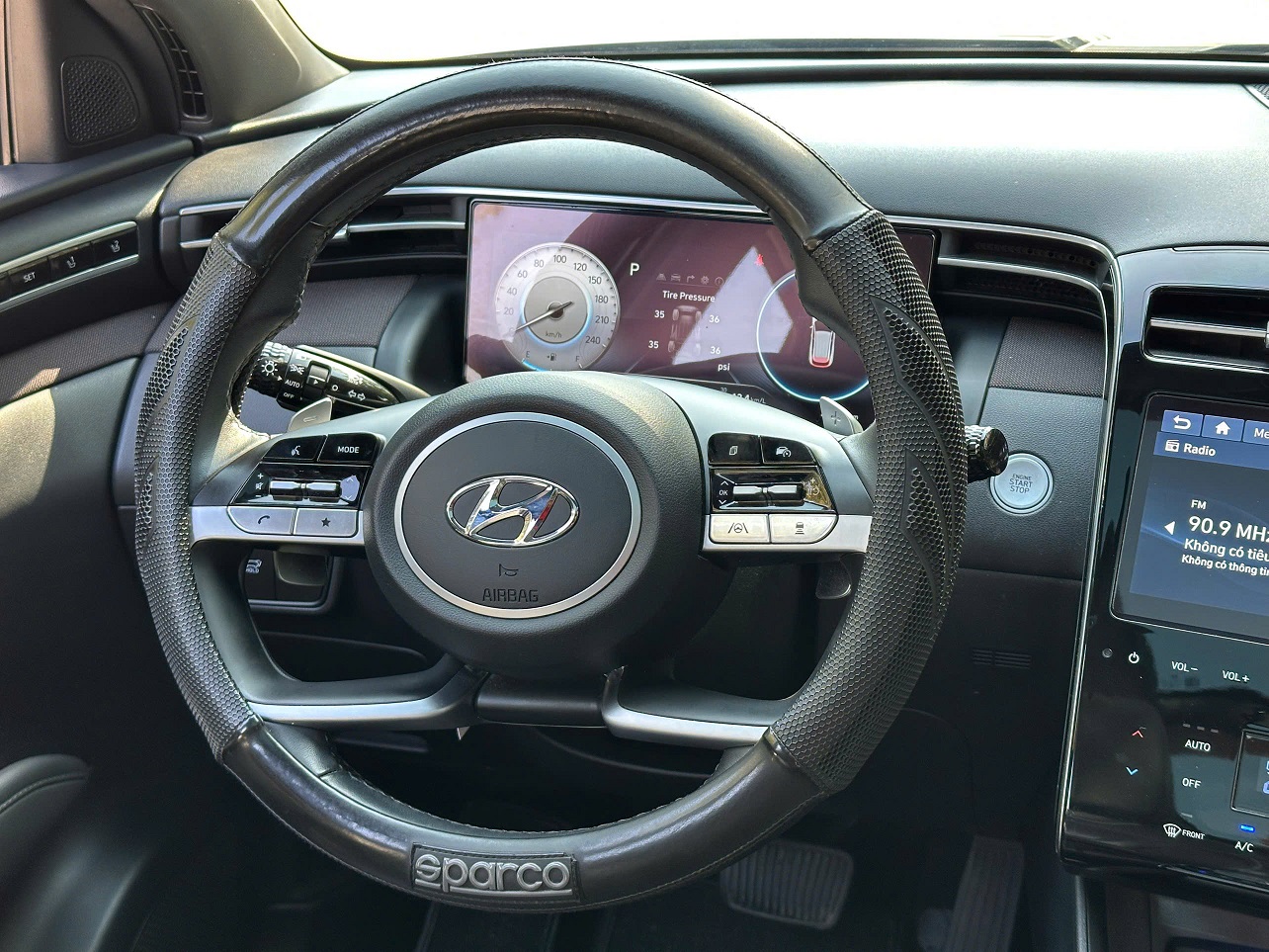 Hyundai Tucson 1.6 AT Turbo HTRAC Đặc biệt 2023 màu đen