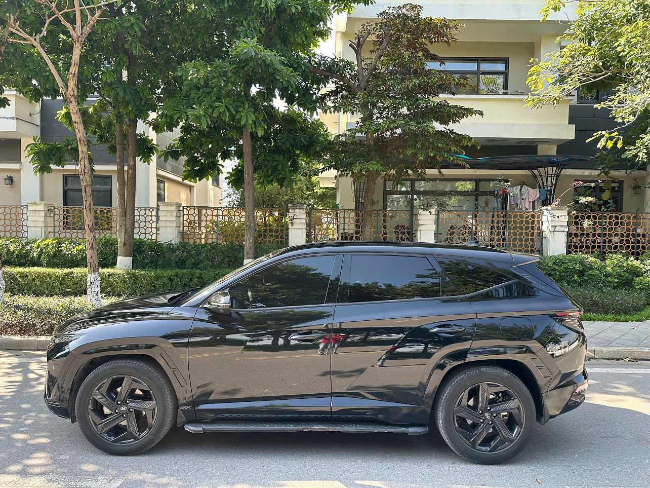 Hyundai Tucson 1.6 AT Turbo HTRAC Đặc biệt 2023 màu đen