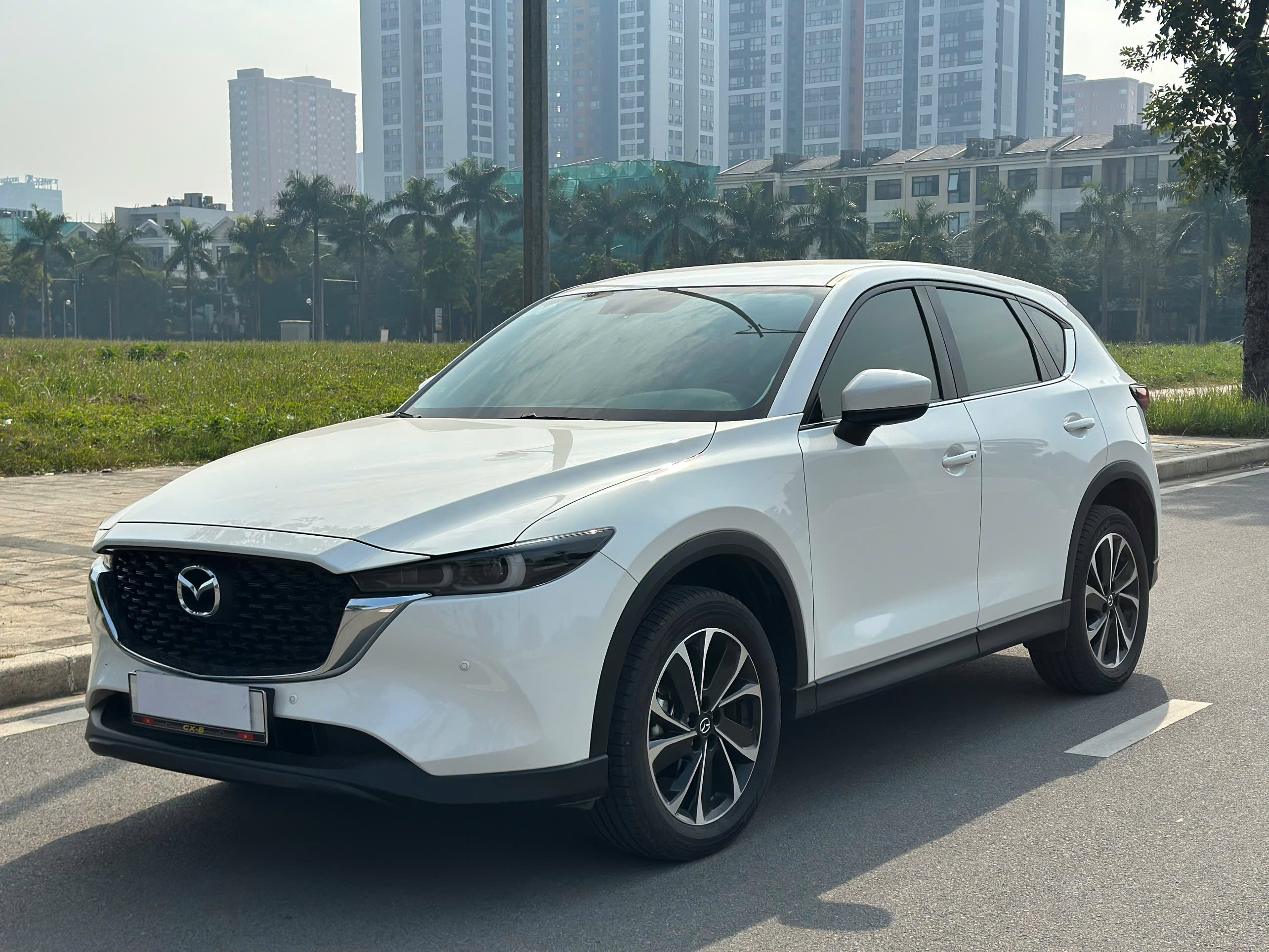 Mazda Cx5 2.0AT Deluxe 2025 trắng siêu lướt
