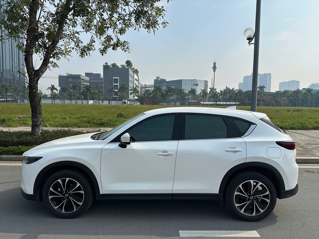 Mazda Cx5 2.0AT Deluxe 2025 trắng siêu lướt