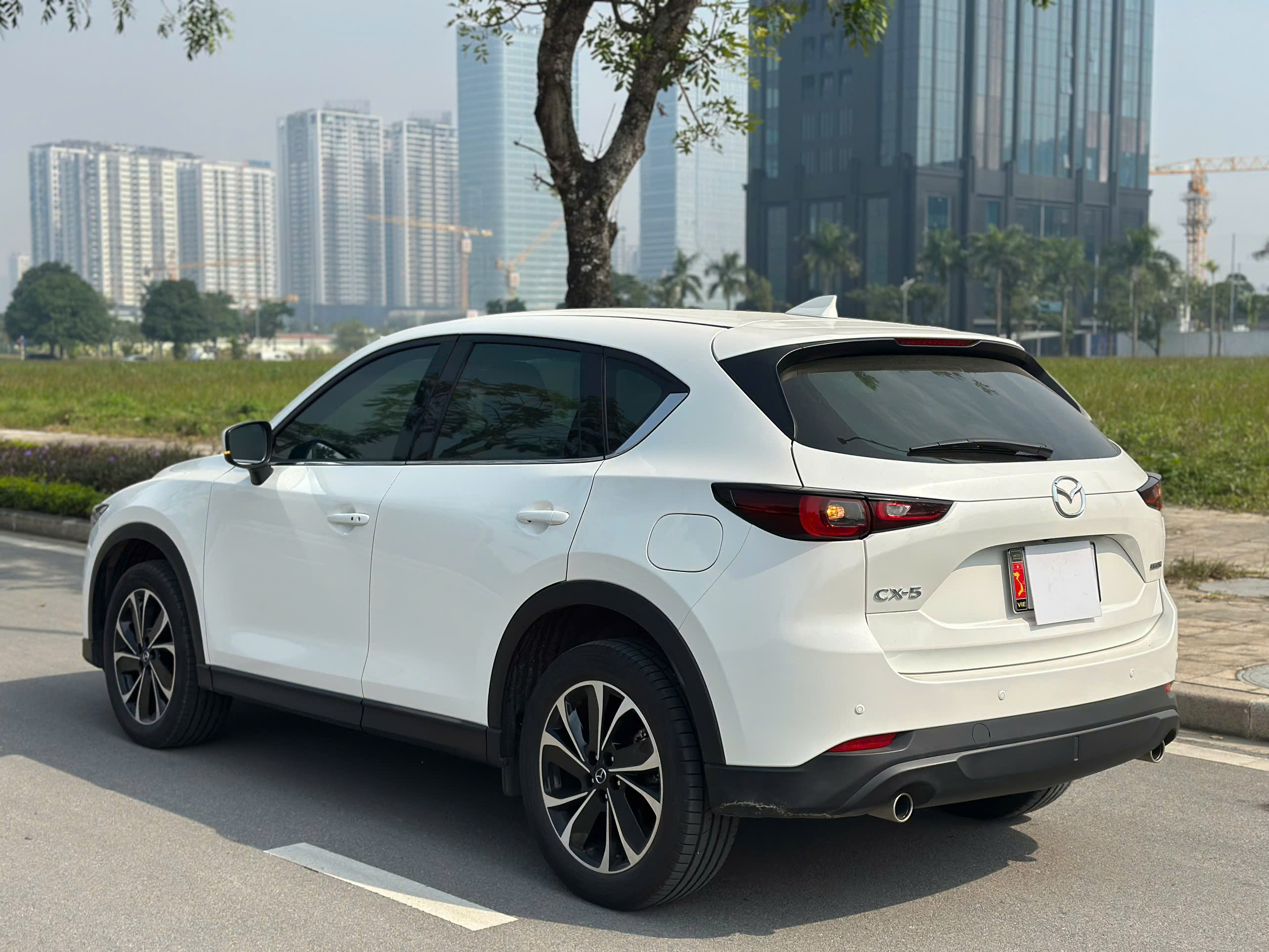 Mazda Cx5 2.0AT Deluxe 2025 trắng siêu lướt