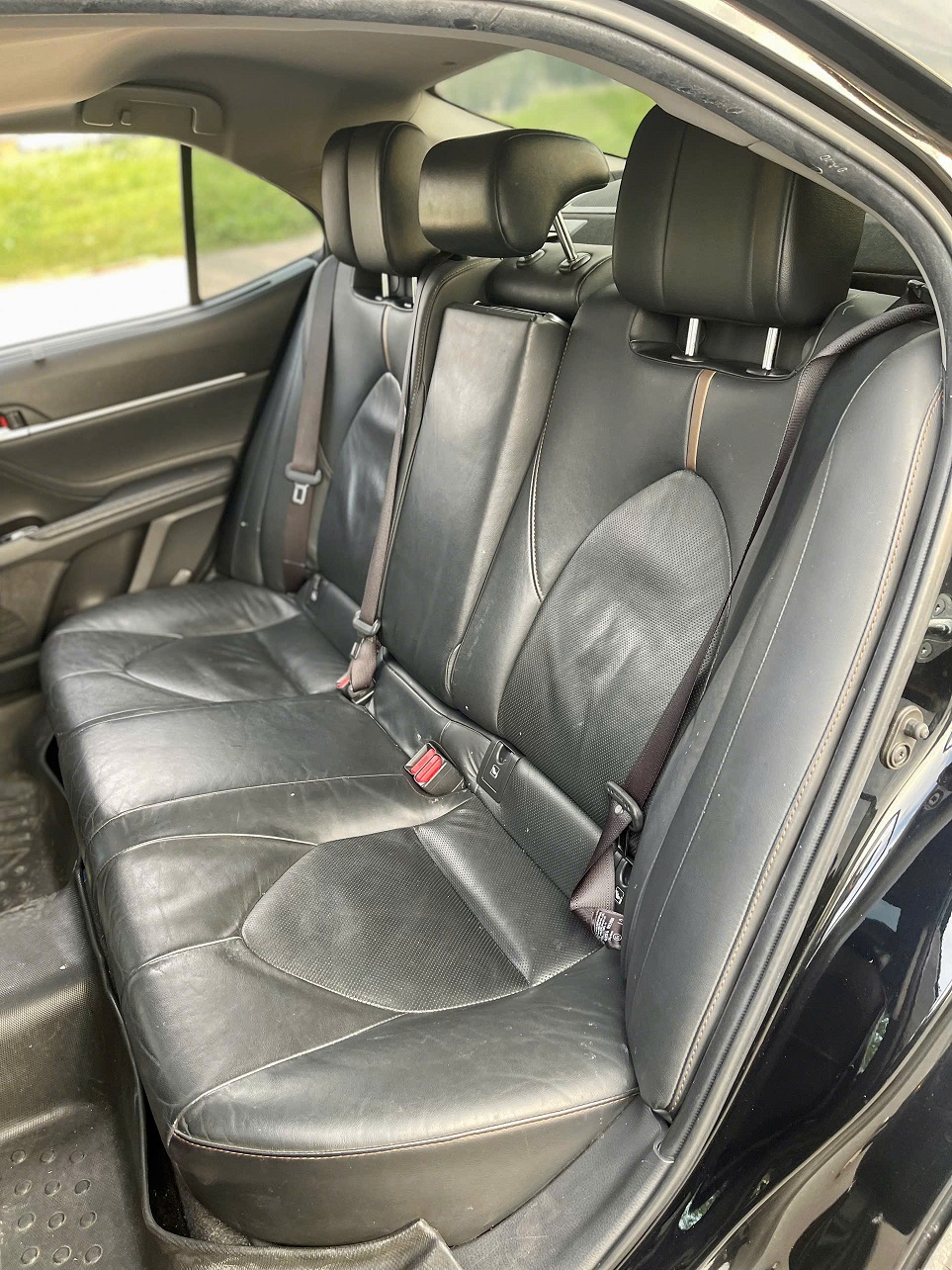 Toyota Camry 2.5Q 2020 nhập khẩu màu đen