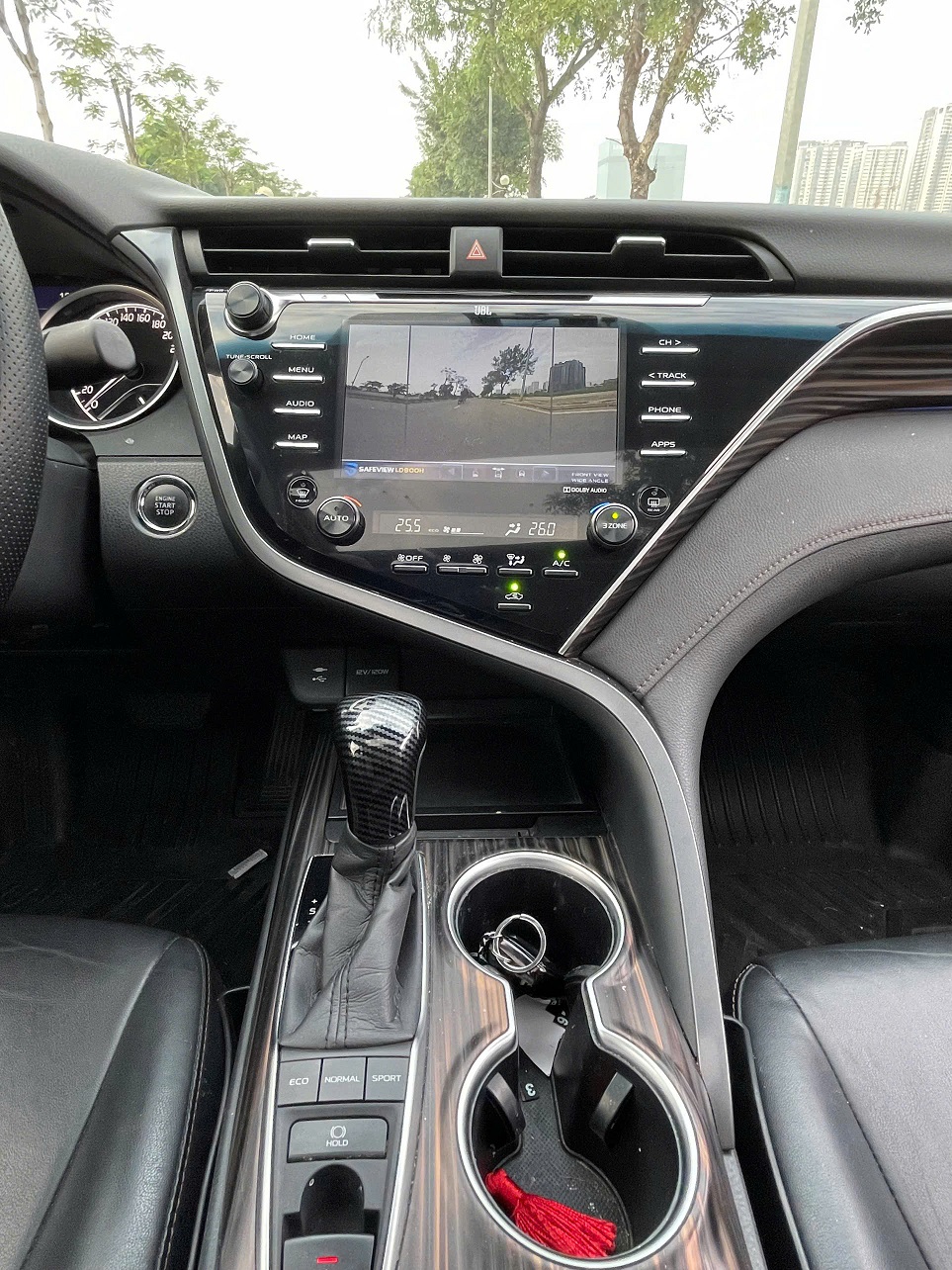 Toyota Camry 2.5Q 2020 nhập khẩu màu đen