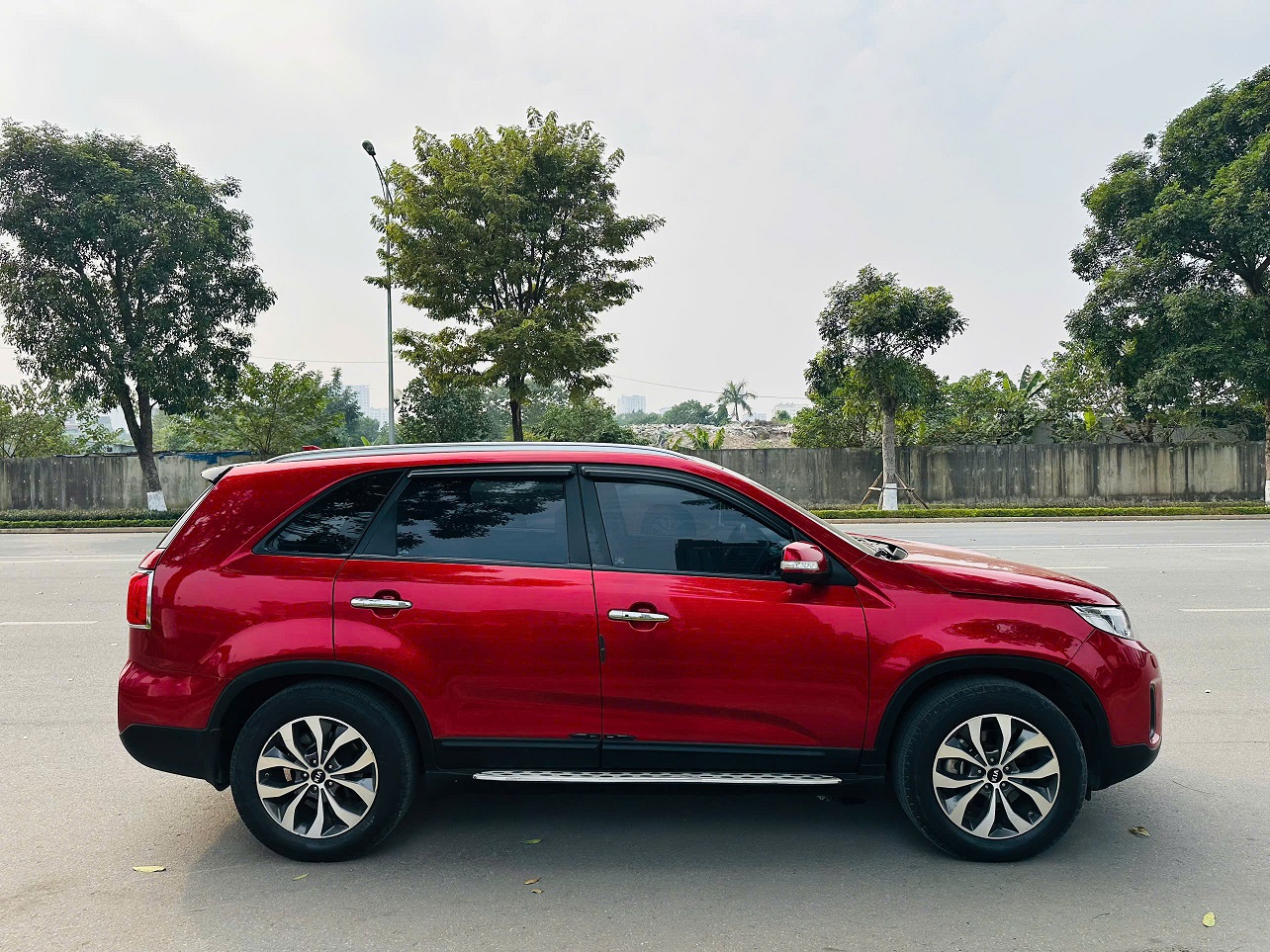 Kia Sorento 2.4 GATH 2018 màu đỏ