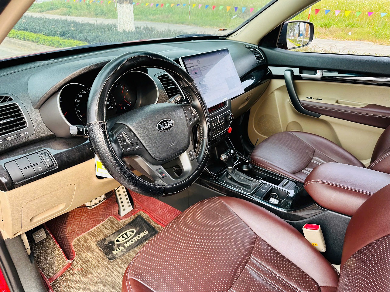 Kia Sorento 2.4 GATH 2018 màu đỏ