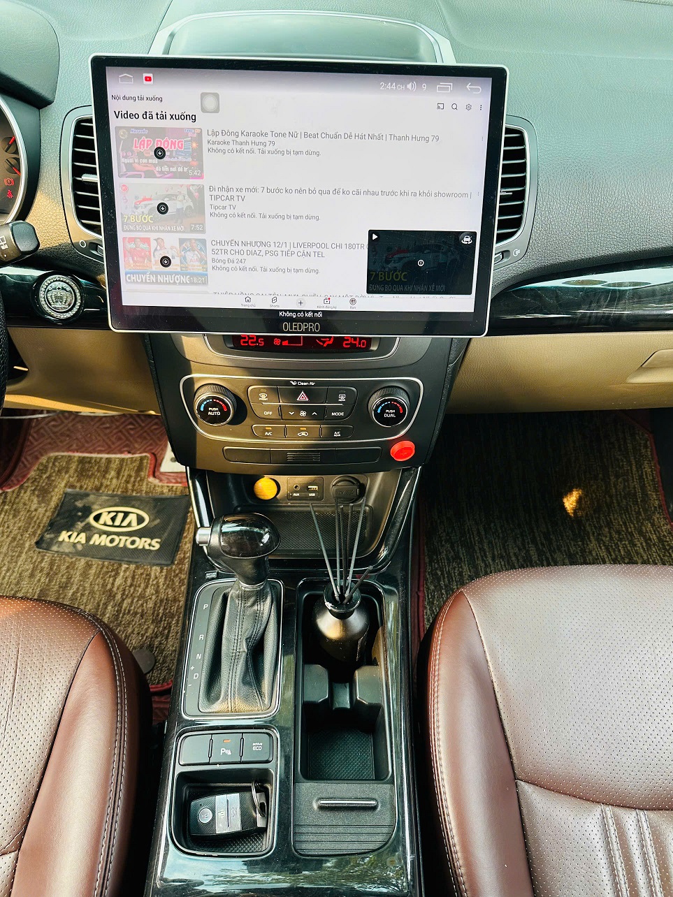 Kia Sorento 2.4 GATH 2018 màu đỏ