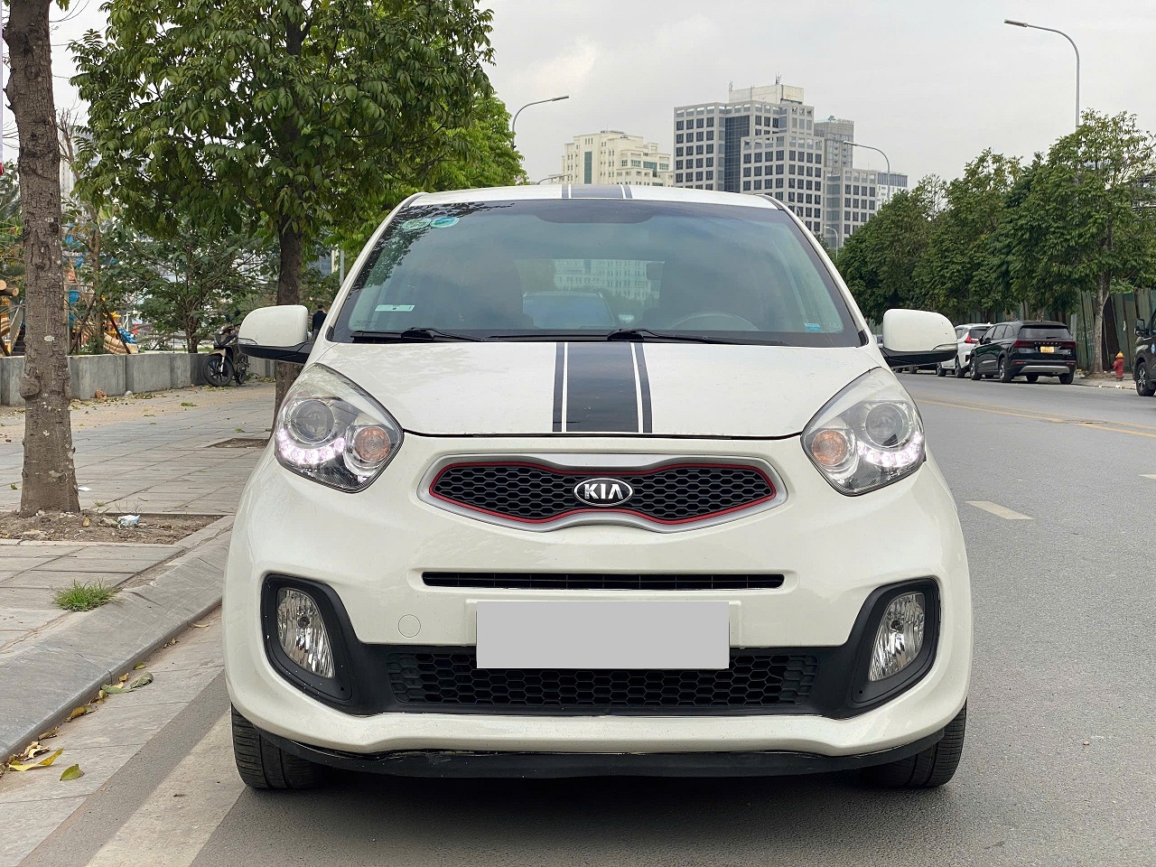 Kia Morning Si 1.2AT sản xuất 2015 trắng
