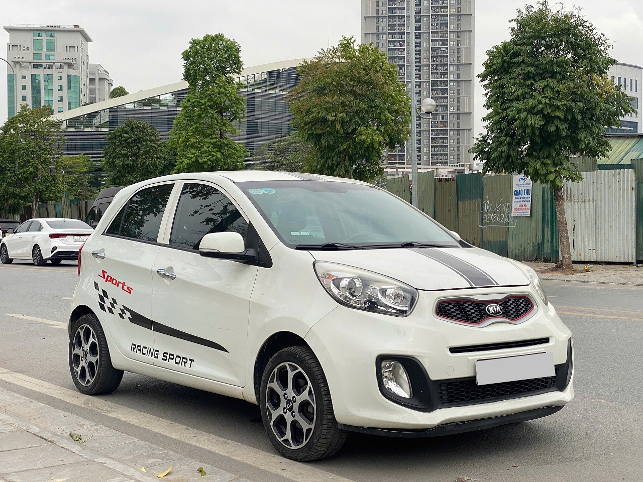 Kia Morning Si 1.2AT sản xuất 2015 trắng