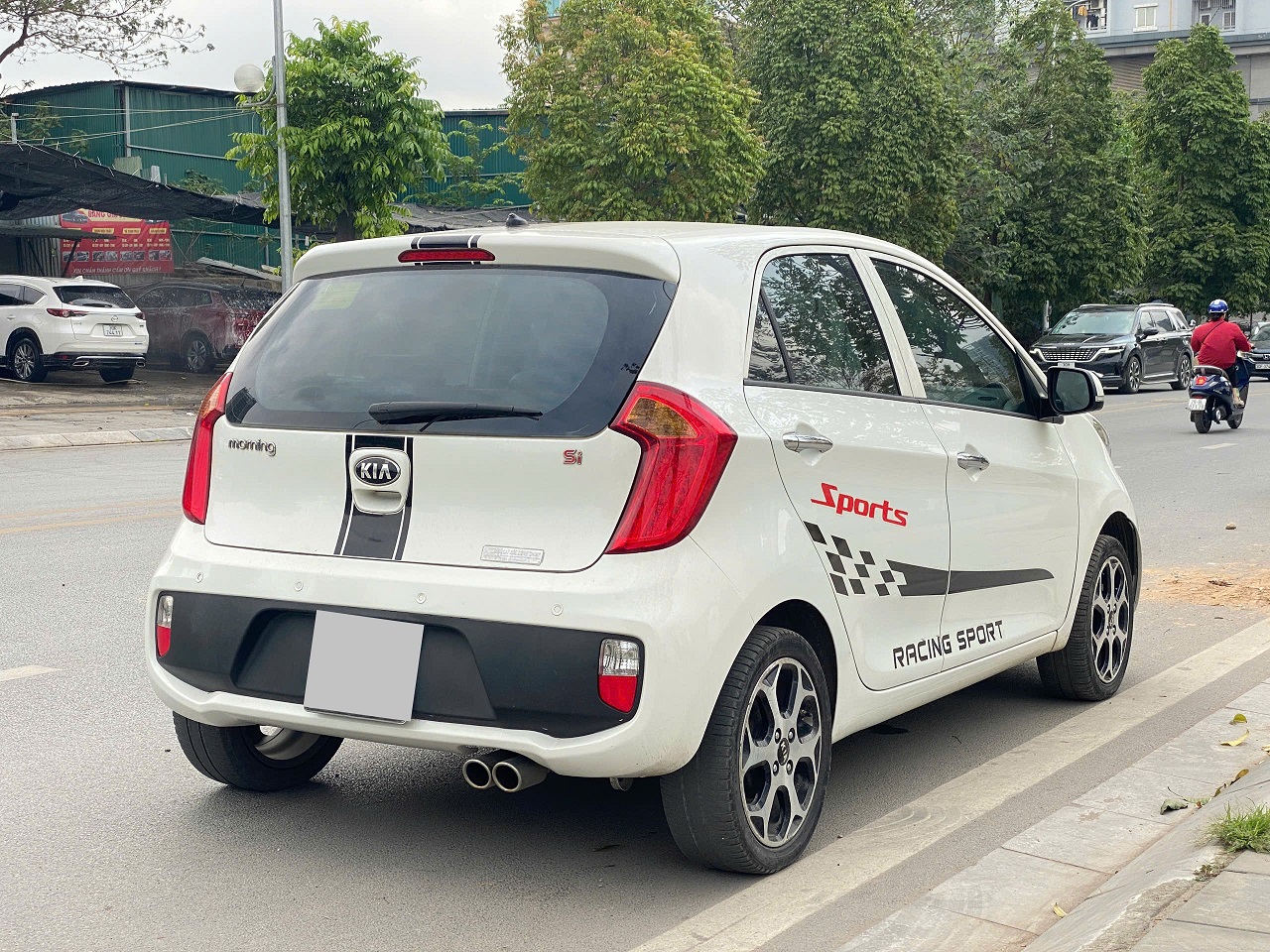 Kia Morning Si 1.2AT sản xuất 2015 trắng