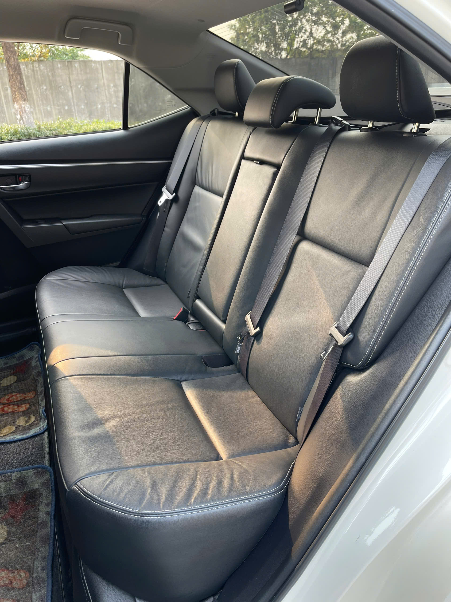 Toyota Corolla Altis 1.8G AT 2022 màu trắng