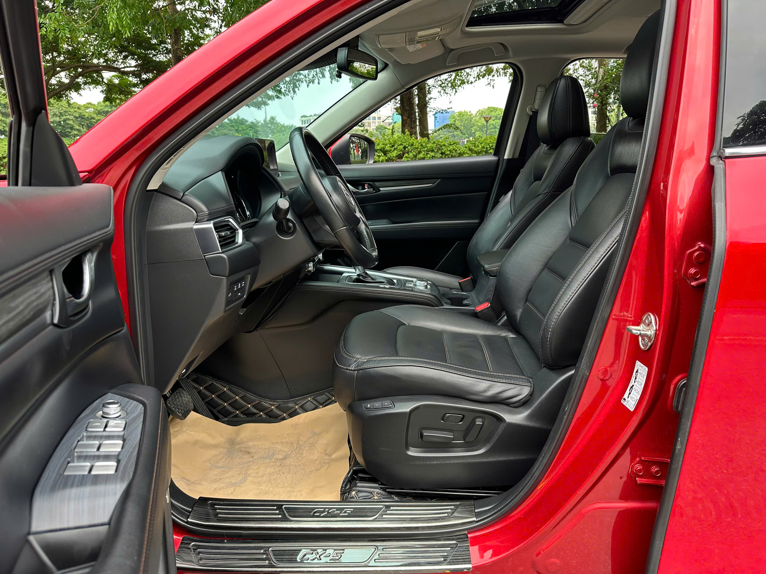 Mazda CX5 Premium 2.0 AT 2021 đỏ pha lê