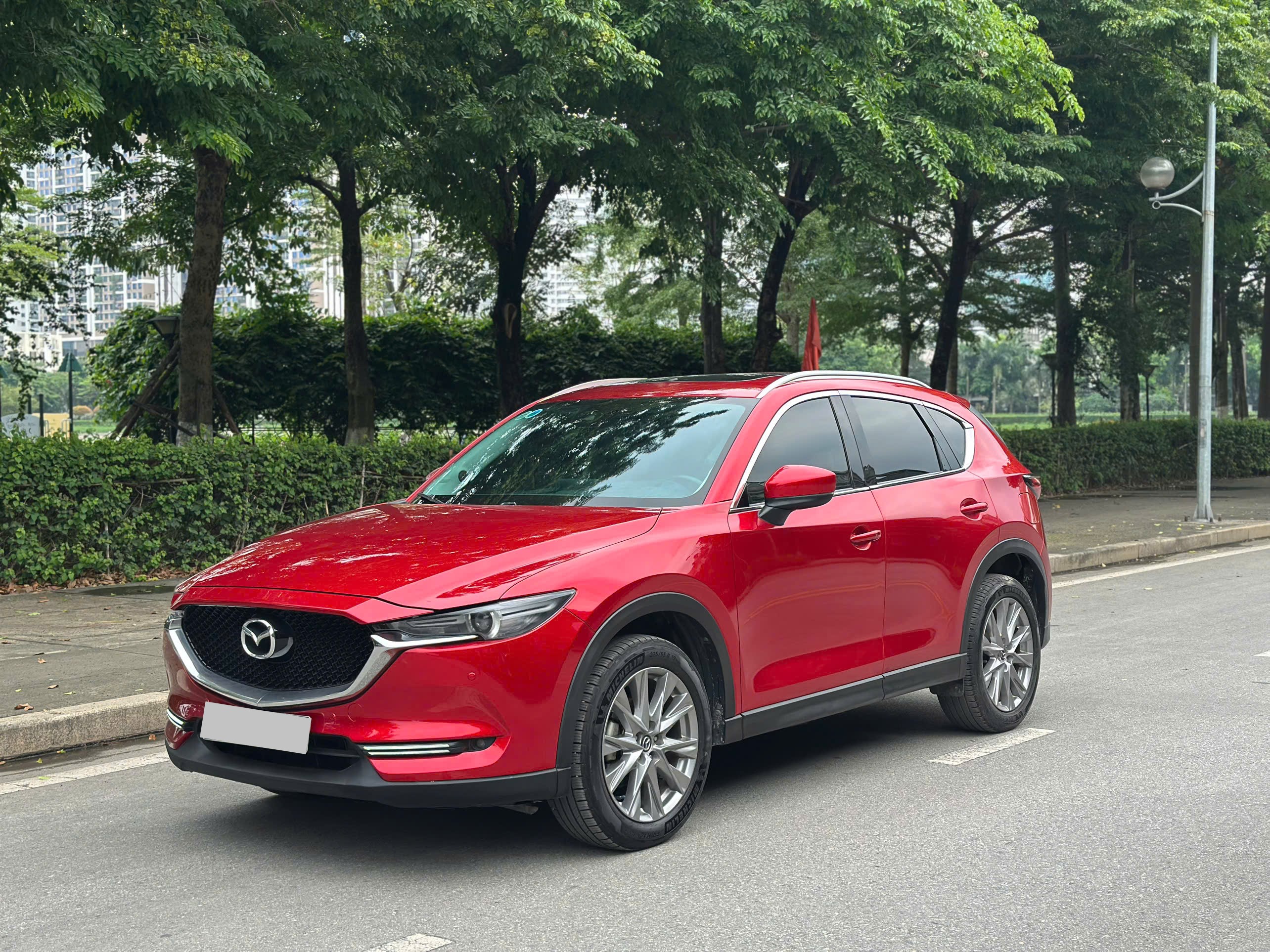 Mazda CX5 Premium 2.0 AT 2021 đỏ pha lê