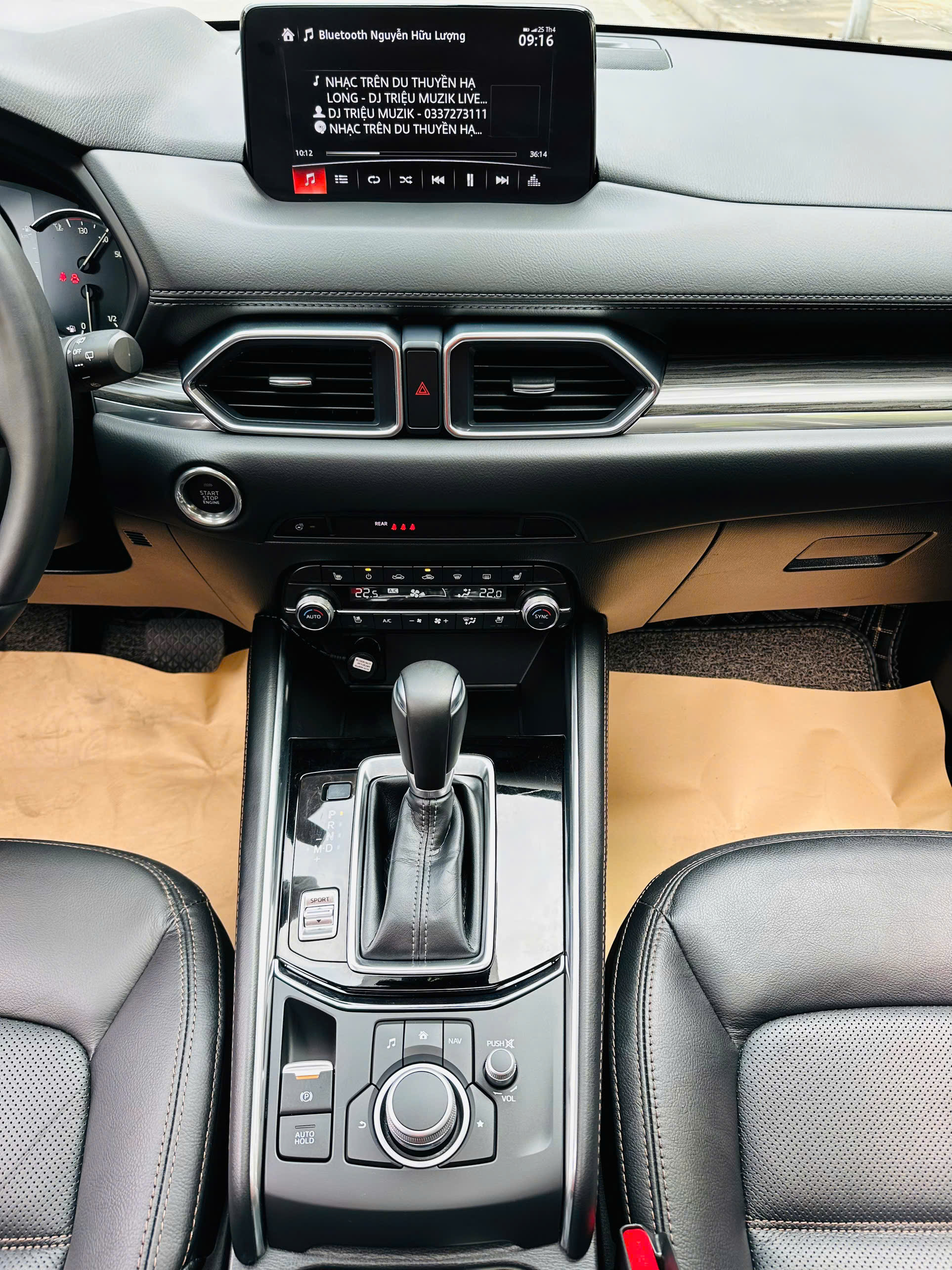 Mazda CX5 Premium 2.0 AT 2024 trắng