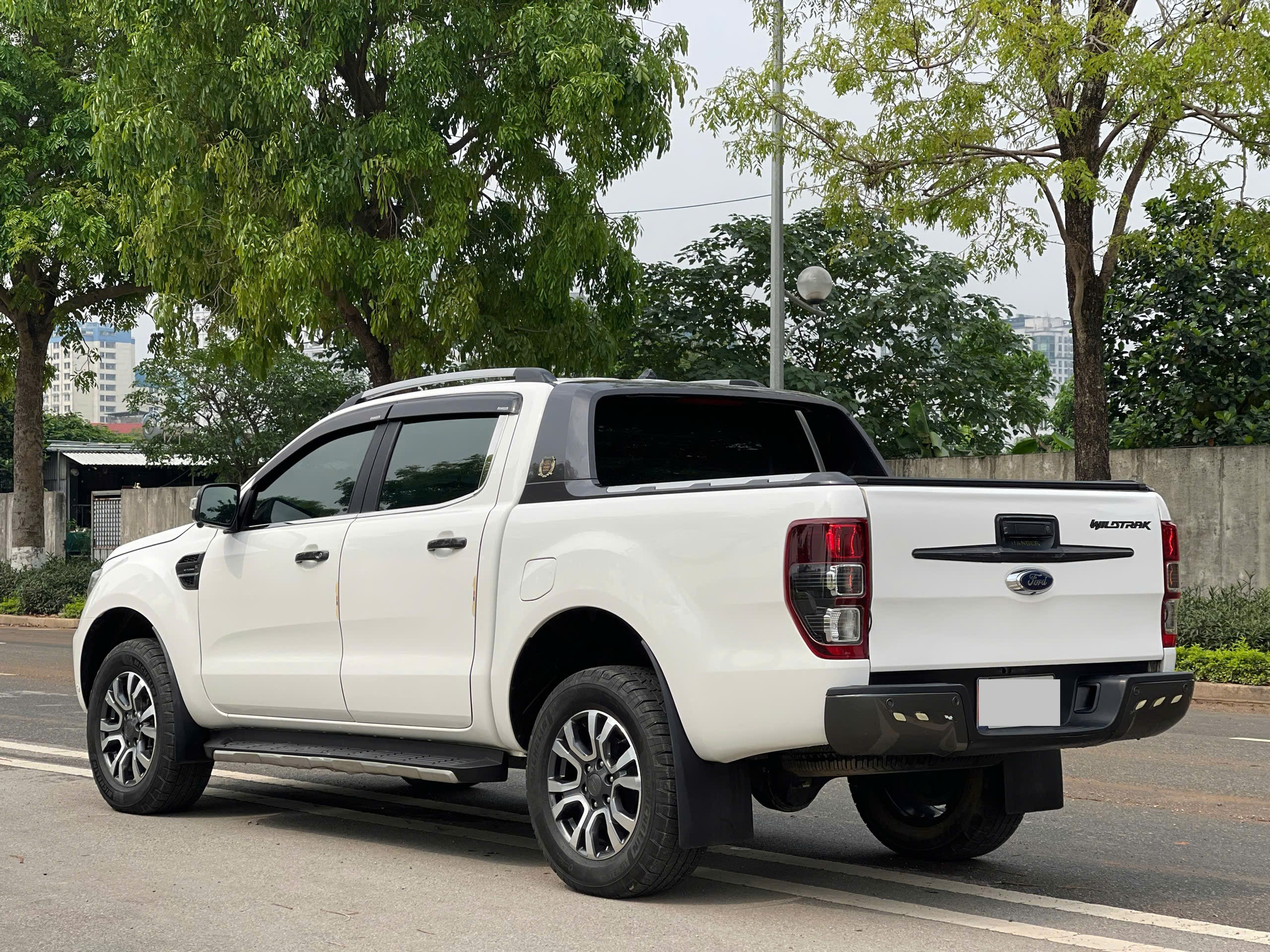 Ford Ranger Wildtrak 2.0L 4x4 AT 2019 trắng