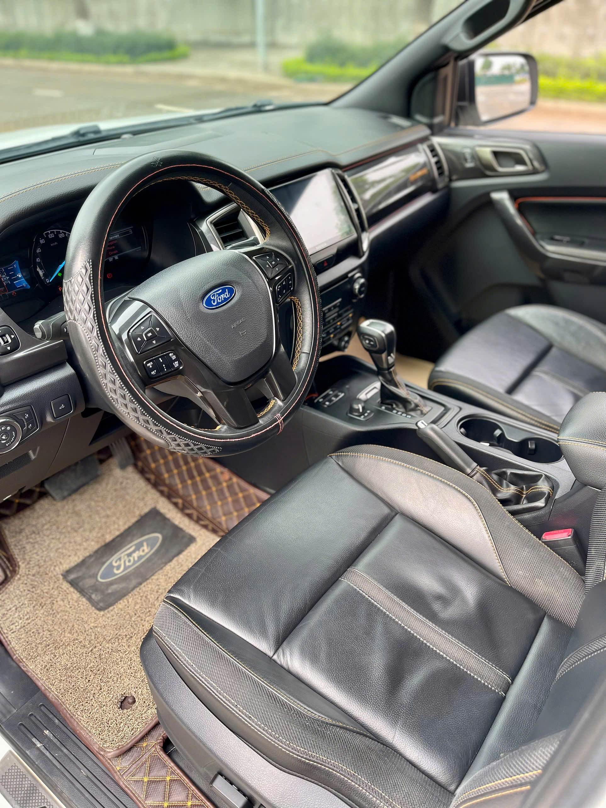 Ford Ranger Wildtrak 2.0L 4x4 AT 2019 trắng
