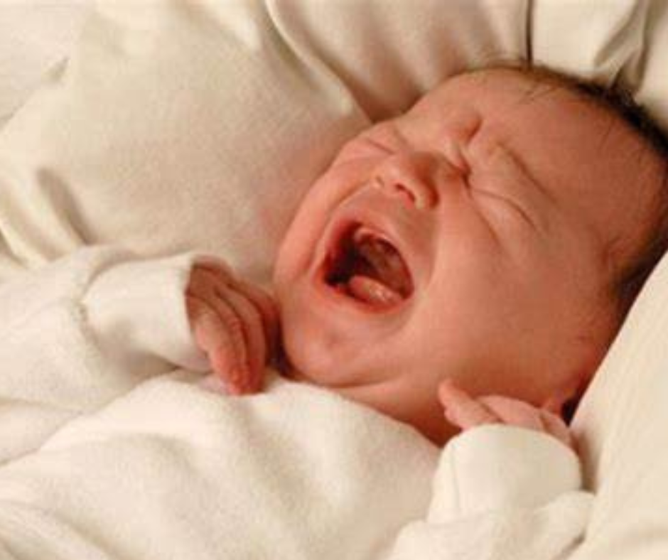 11 LÝ DO KHIẾN TRẺ KHÓC ĐÊM MÀ BỐ MẸ KHÔNG BIẾT