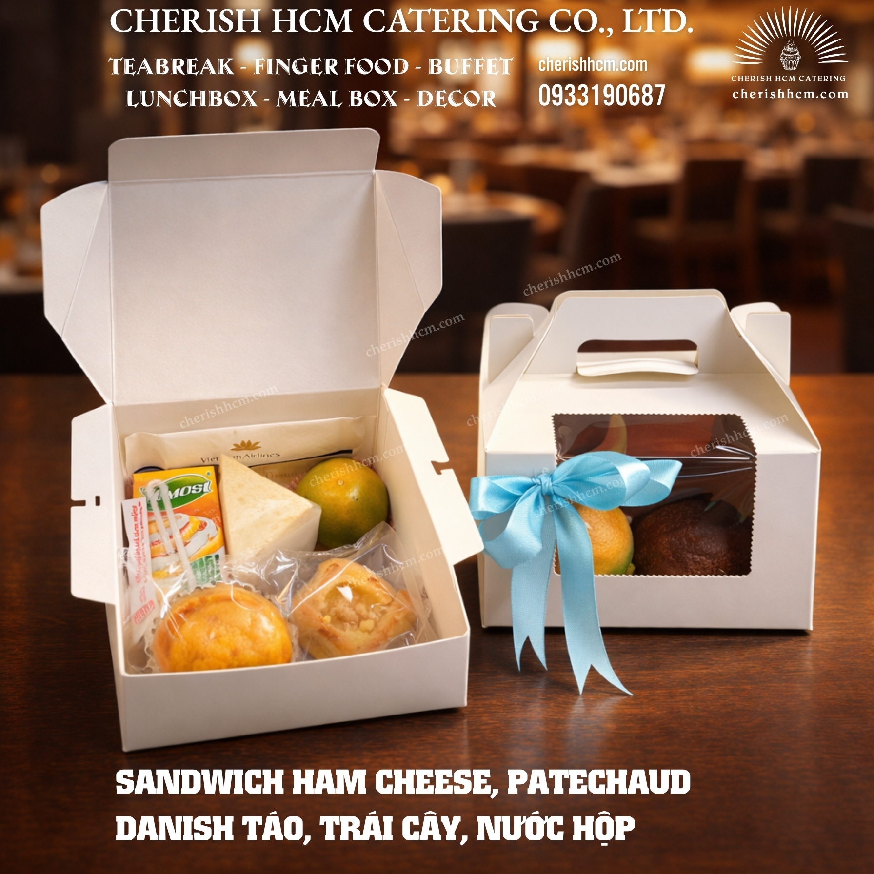 09723 Teabreak Box- Sky Box 2 bánh mặn, 1 bánh ngọt, 1 trái cây, 1 nước