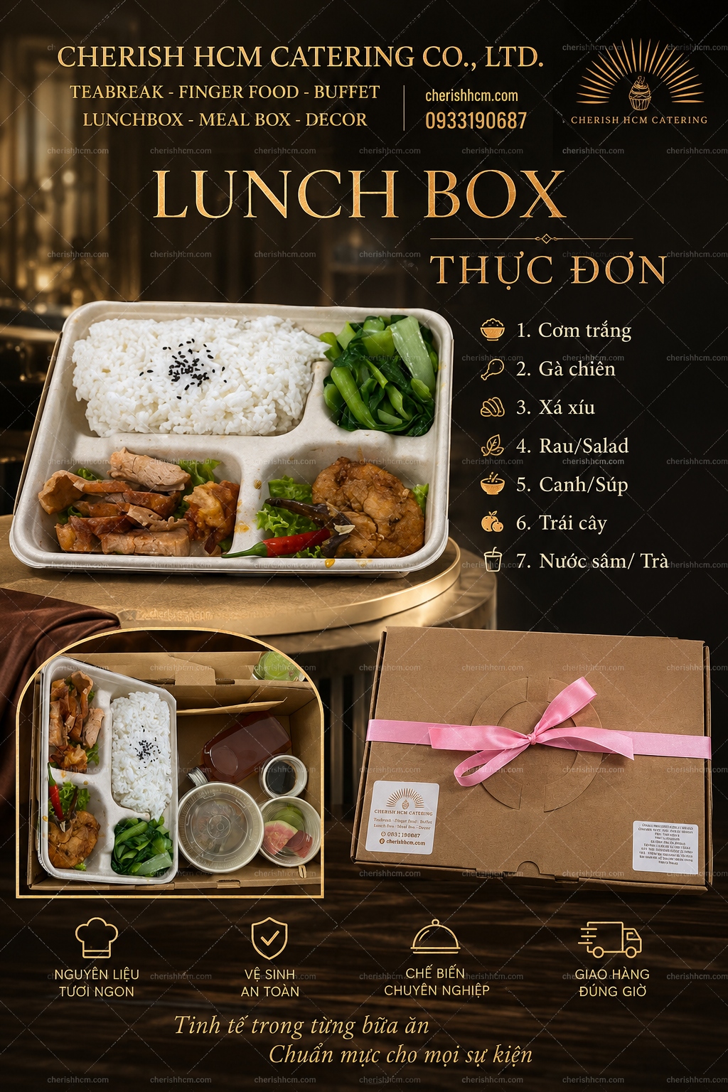 22725 Lunch Box Cơm xá xíu, gà chiên/Char Siu and Fried Chicken with Rice