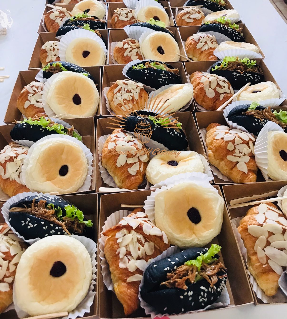 Teabreak box- Vươn Cao - 3 bánh