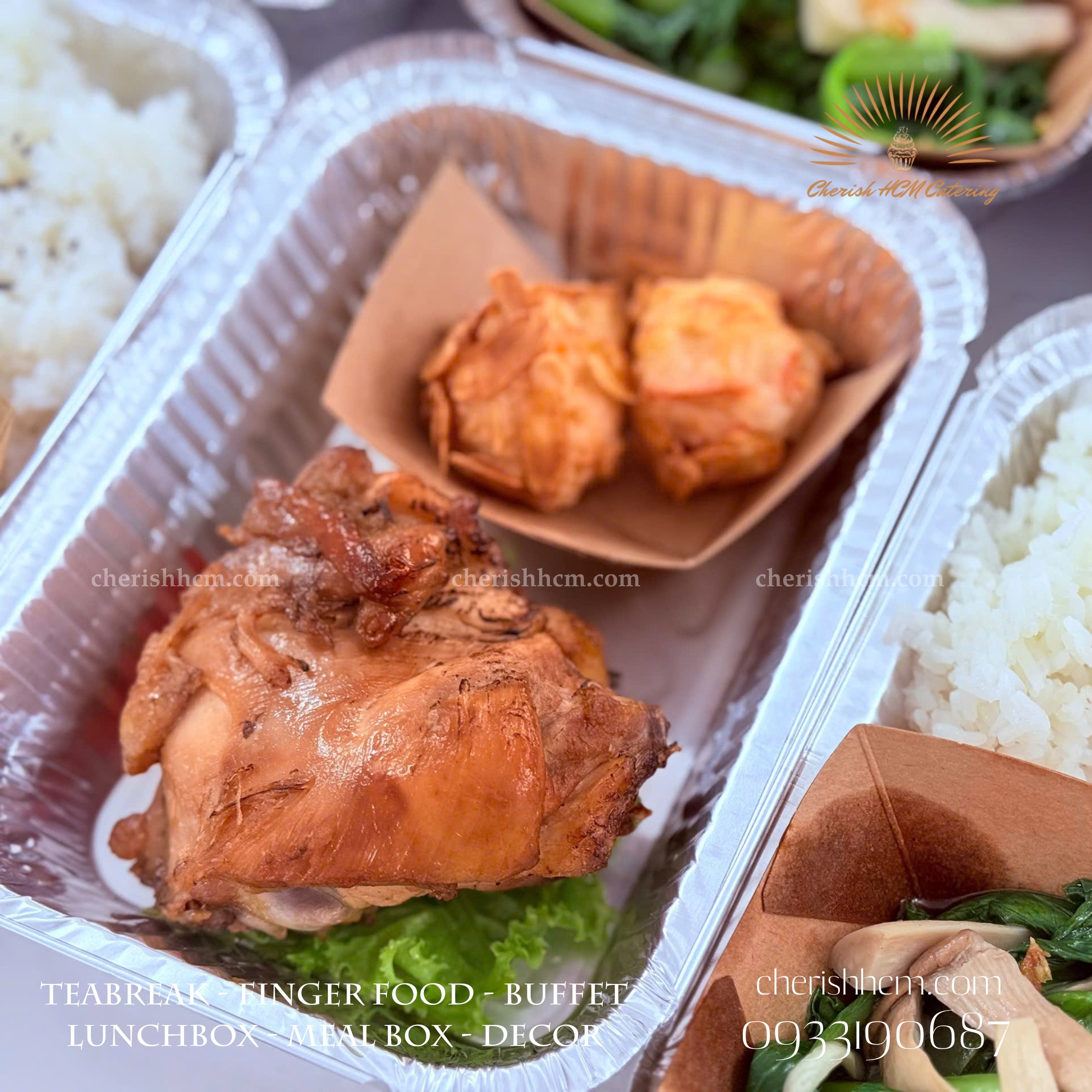 Set Lunch Tiếp sức Cơm gà đút lò, chả tôm/ Baked chicken rice and shrimp patties