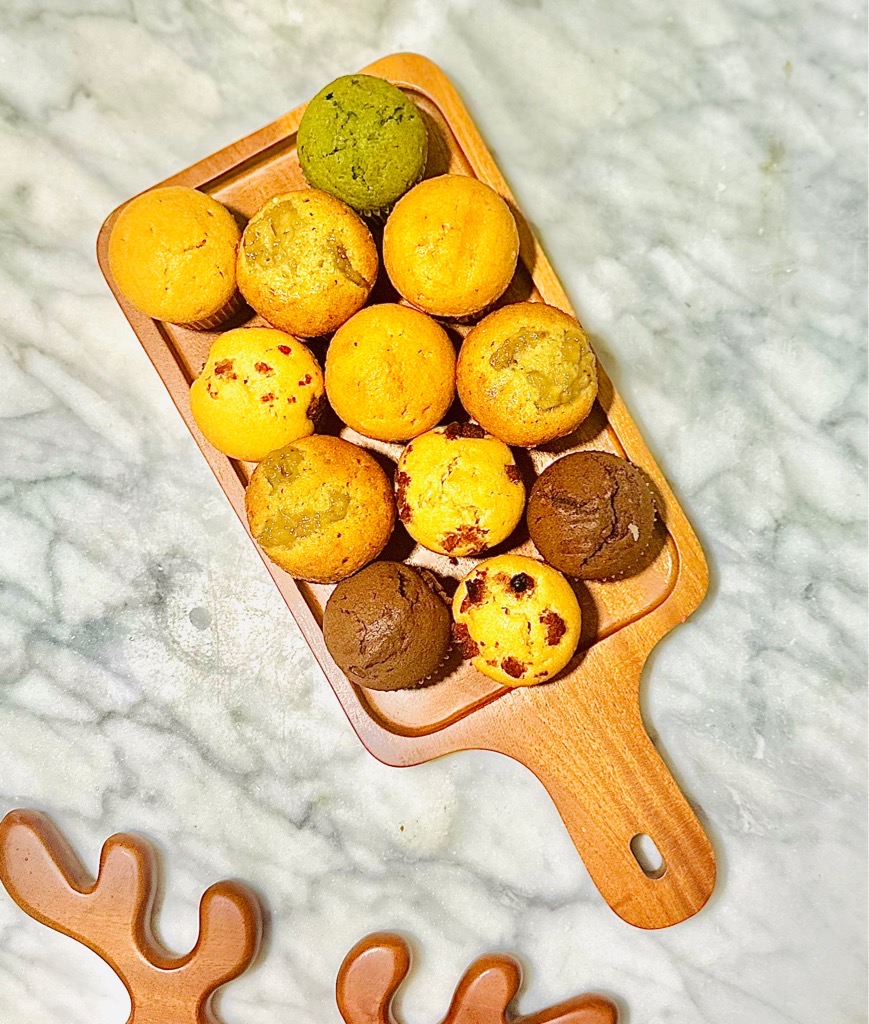 Thuê - Khay chữ nhật có tay cầm 34cmx15cm