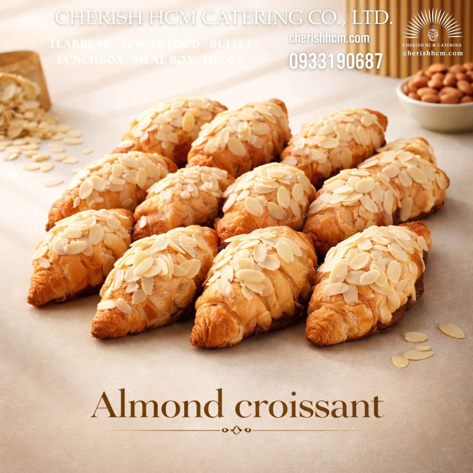121125 Set 10 croissant hạnh nhân/ Almond croissant