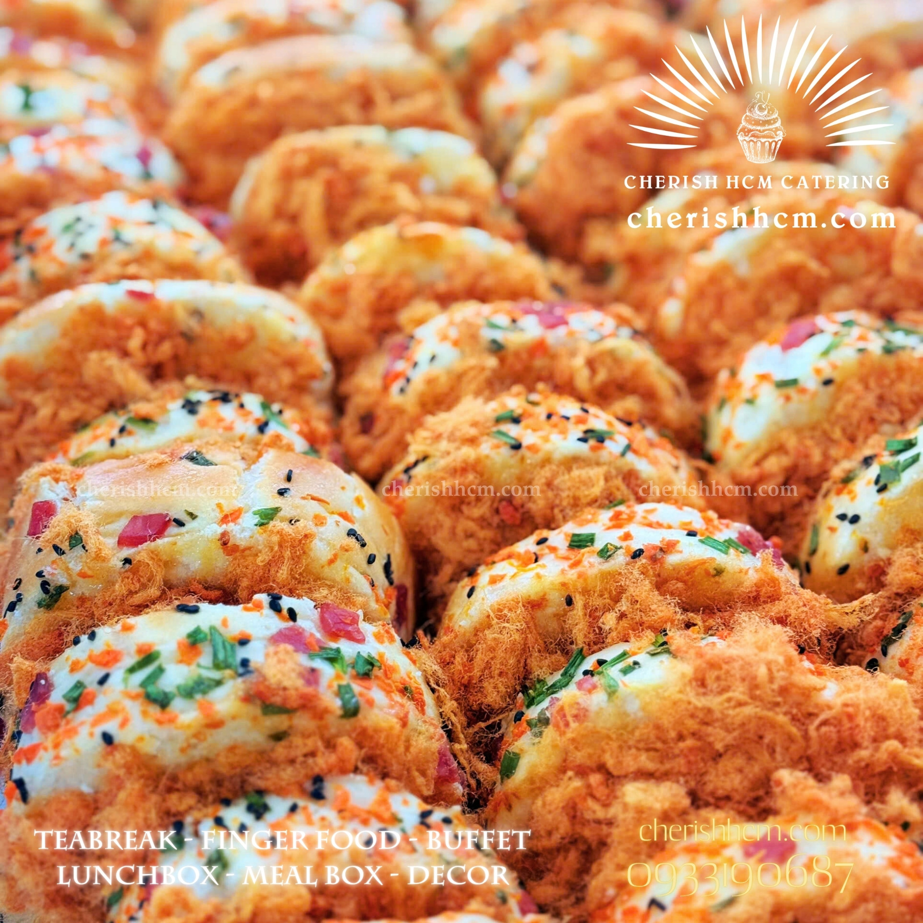 Set 10 Bánh mì cuộn dầu trứng chà bông gà cay