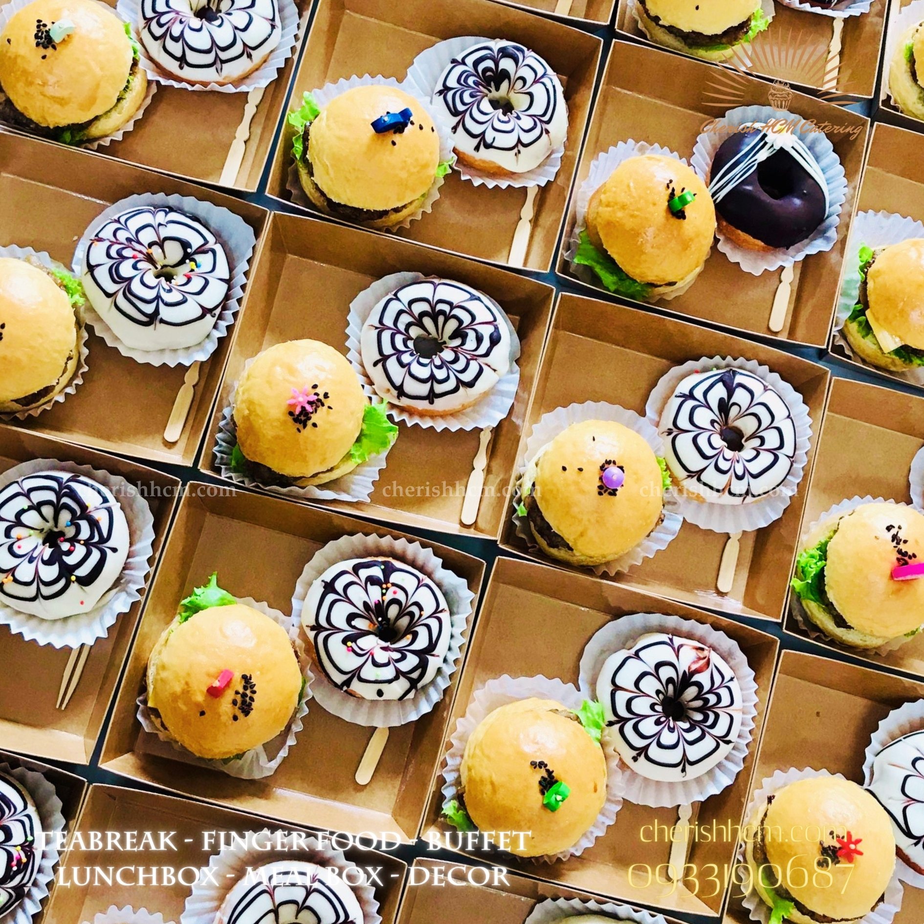 Teabreak box - Optimist Bánh mặn, bánh ngọt/ Savory pastry, sweet pastry