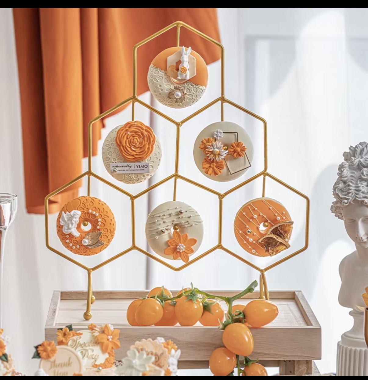 Giá trưng bày bánh donut - Giá tổ ong 10 móc - Hàng order