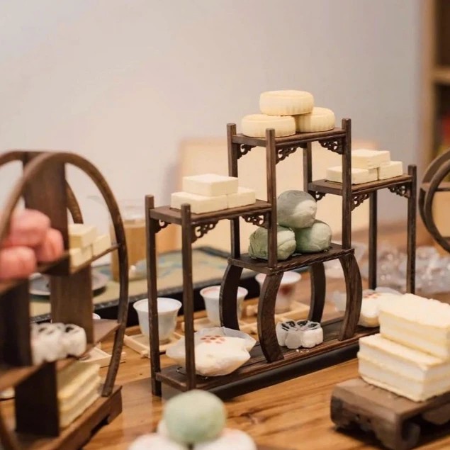 KỆ GỖ DECOR BÀN TRÀ ĐỰNG BÁNH KẸO HOA QUẢ TRANG TRÍ SỰ KIỆN TIỆC CƯỚI, GIA TIÊN, NHÀ HÀNG, TIỆC TRÀ