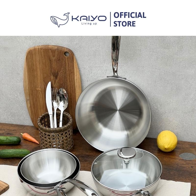 Chảo đúc inox sâu lòng 3 lớp đáy liền Tri-Ply Kaiyo size 18cm, có vung kính