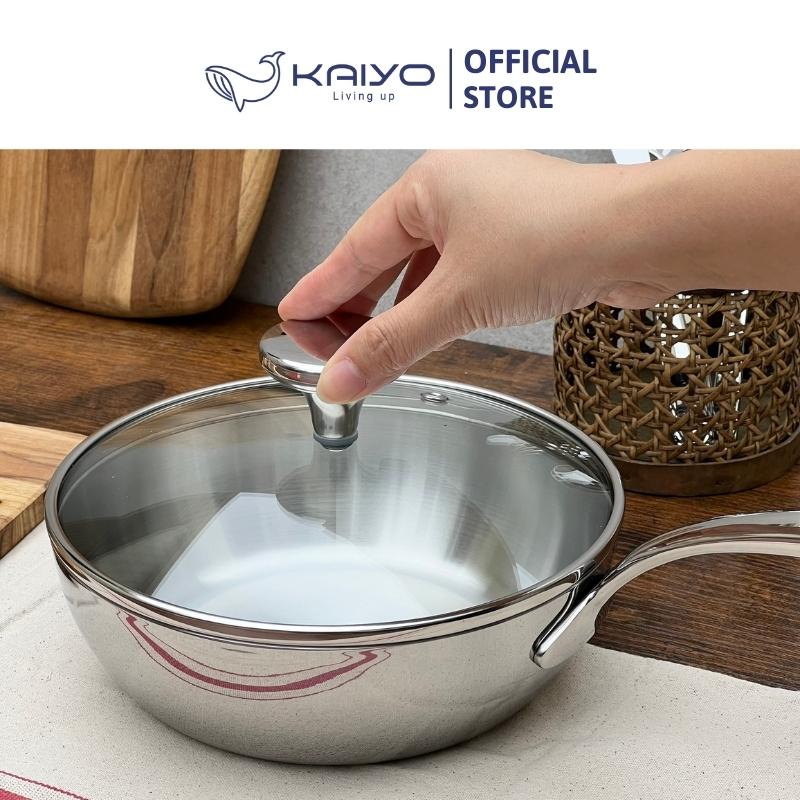 Chảo đúc inox sâu lòng 3 lớp đáy liền Tri-Ply Kaiyo size 20cm, có vung kính