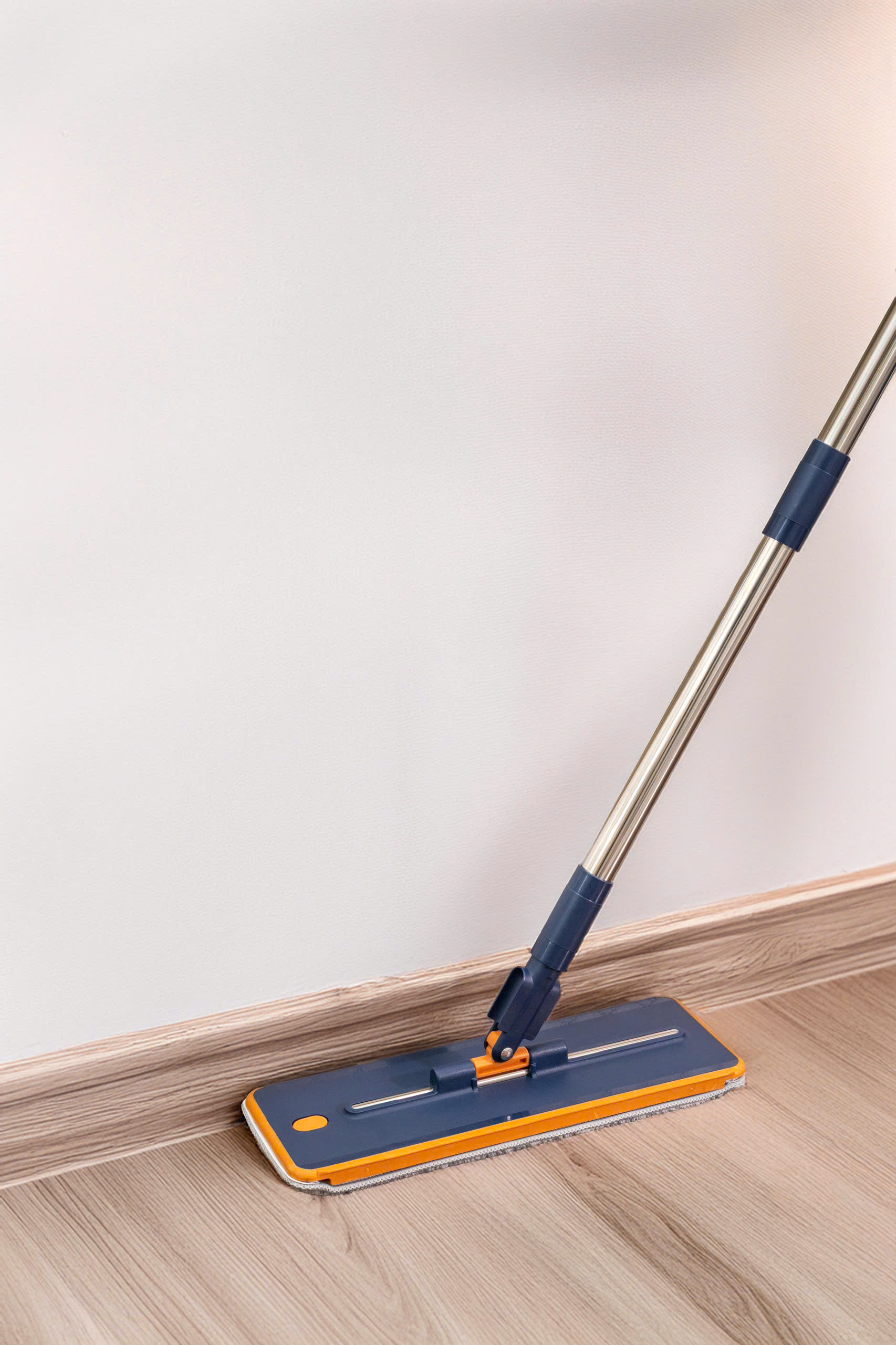 Cây lau nhà chữ nhật tách nước bẩn thông minh Kaiyo, màu xanh navy [mã KMP-8081]