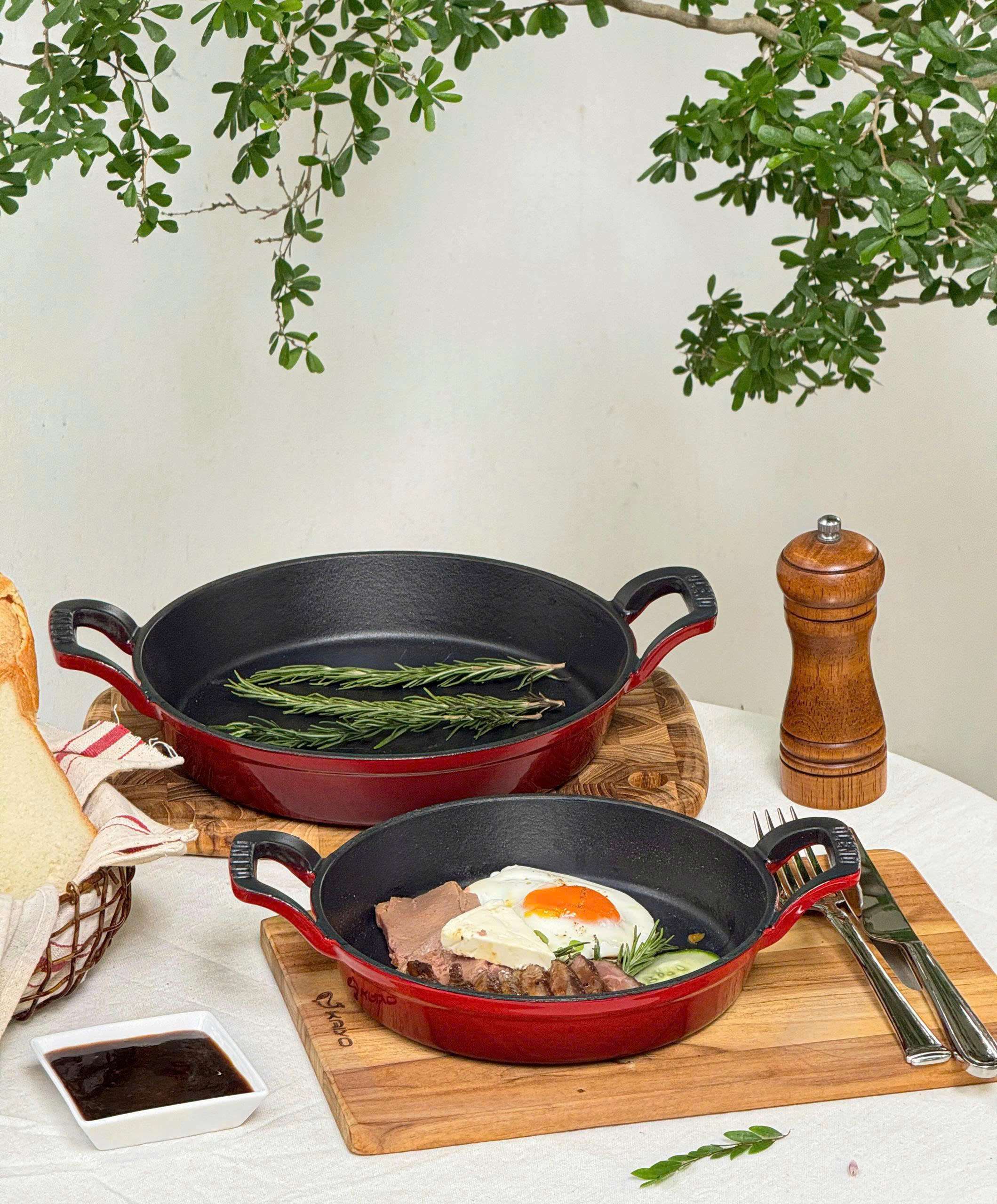 Chảo gang 2 tay cầm Oceno 20cm - Màu đỏ